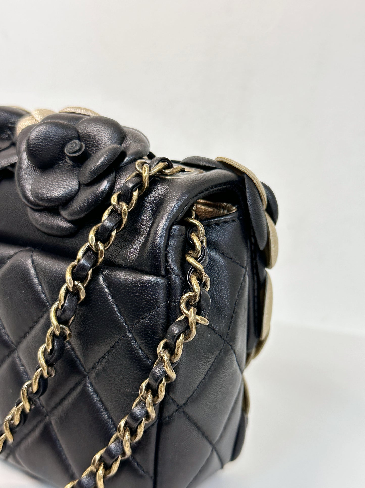 Chanel Mini Metallic Lambskin Quilted Camellia Flap Bag Black Gold 2479 holo card