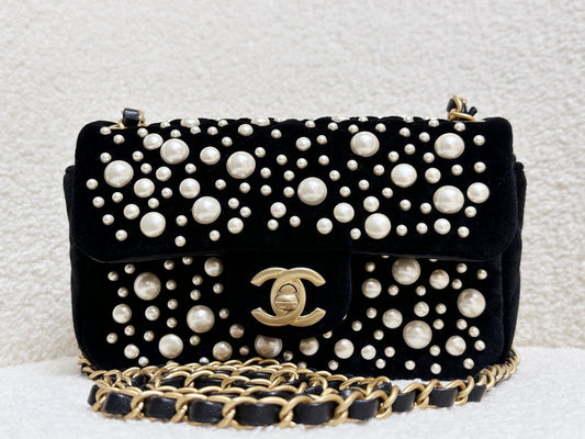 Chanel Mini Black Velvet Pearl Flap Bag X53U microchip
