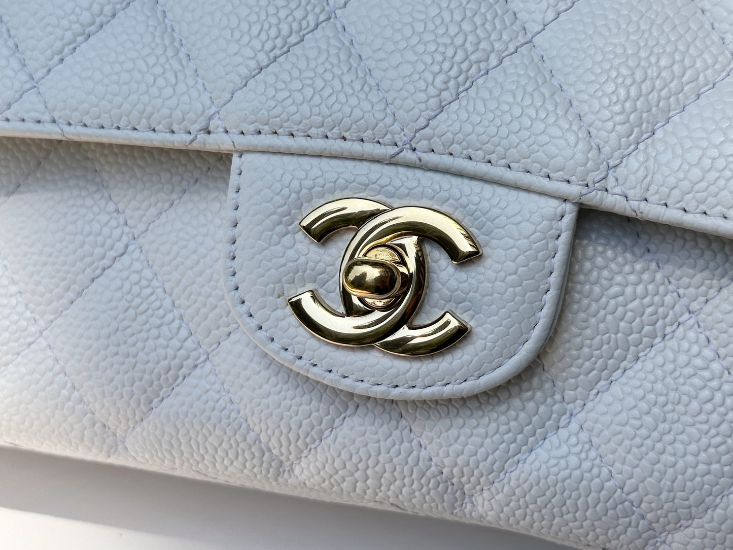 Chanel White Caviar Medium Classic Double Flap Bag 1350 holo