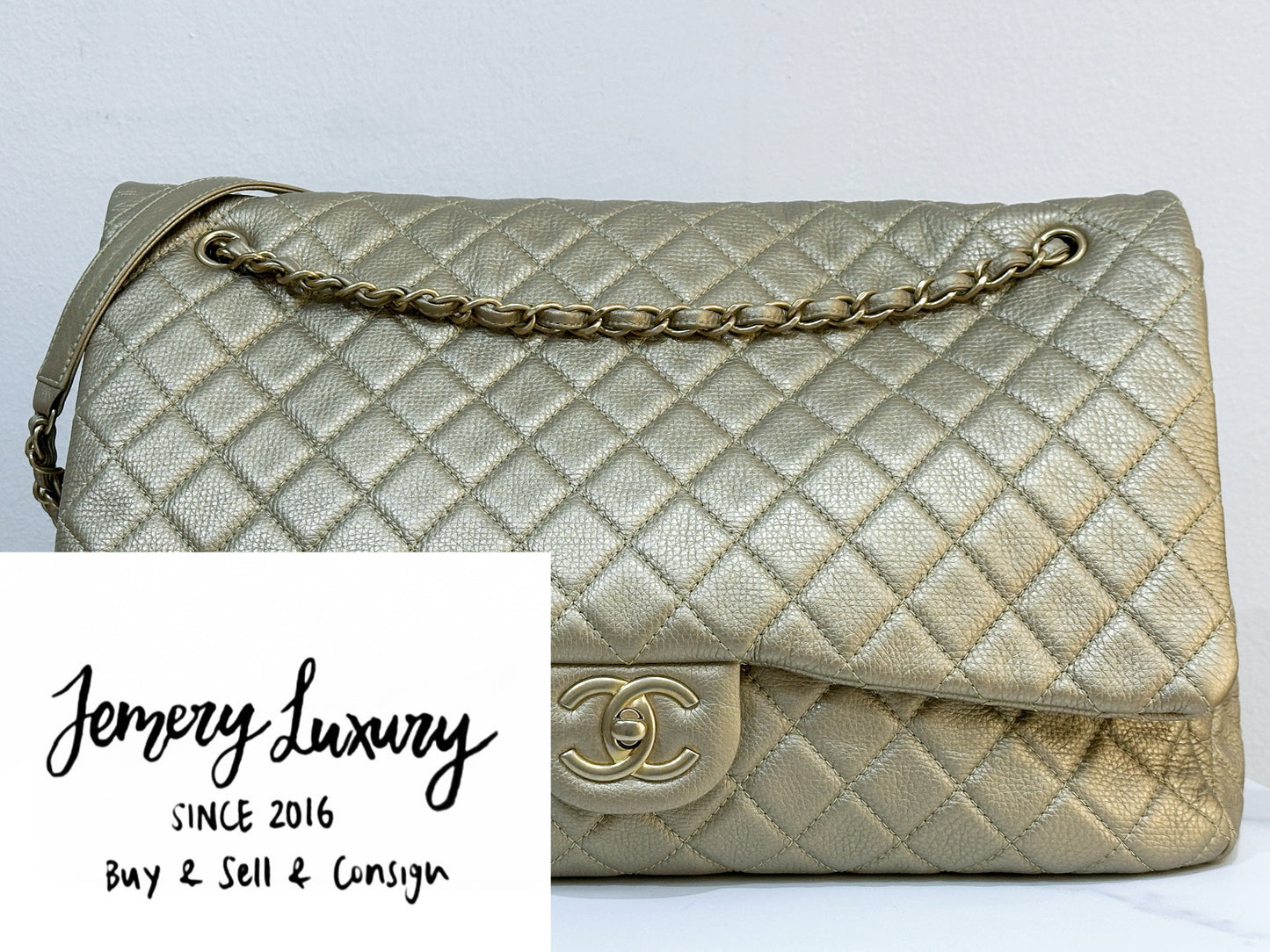 Chanel 2018 Calfskin Quilted XXL Travel Flap shoulder bag Metallic Gold GHW 2510 holo card