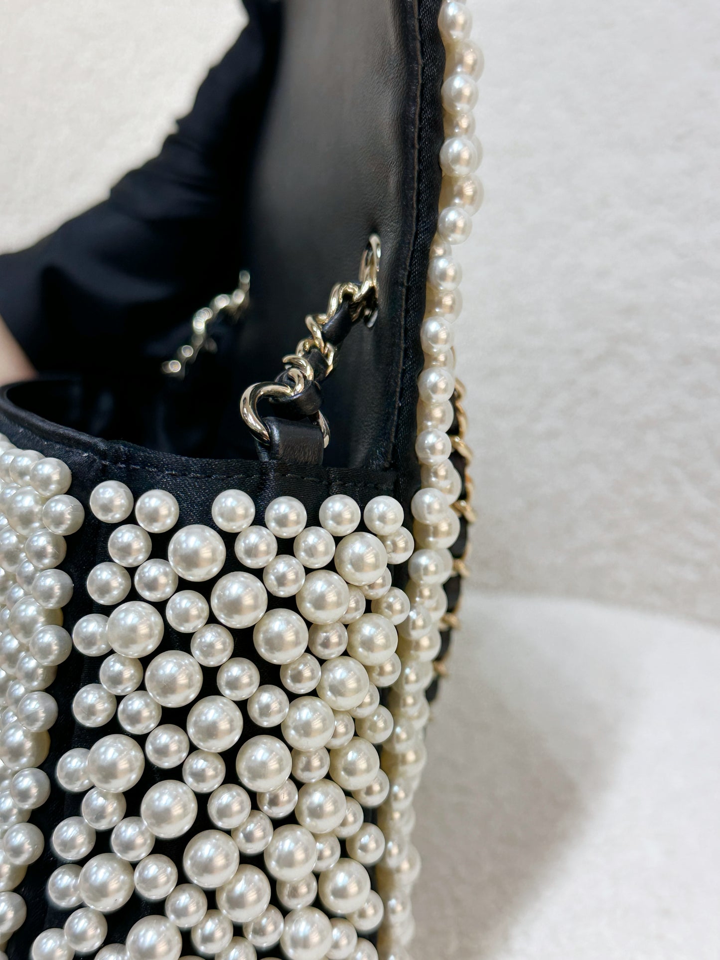 Chanel 19S Pearl On Flap Mini Rectangular Bag LGHW 2750 holo card