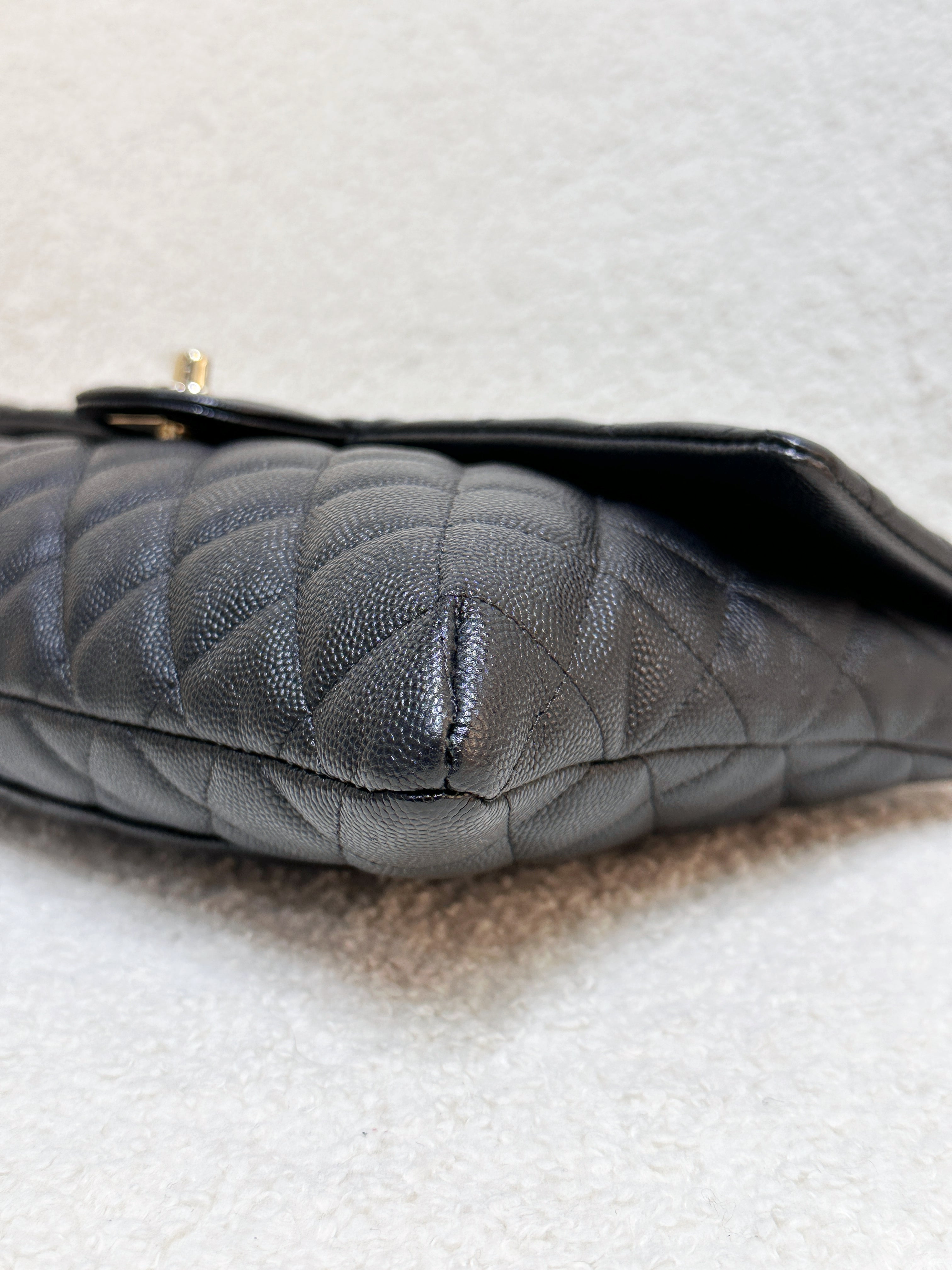 Chanel Quilted Caviar Classic Clutch GHW Black 2645 holo card