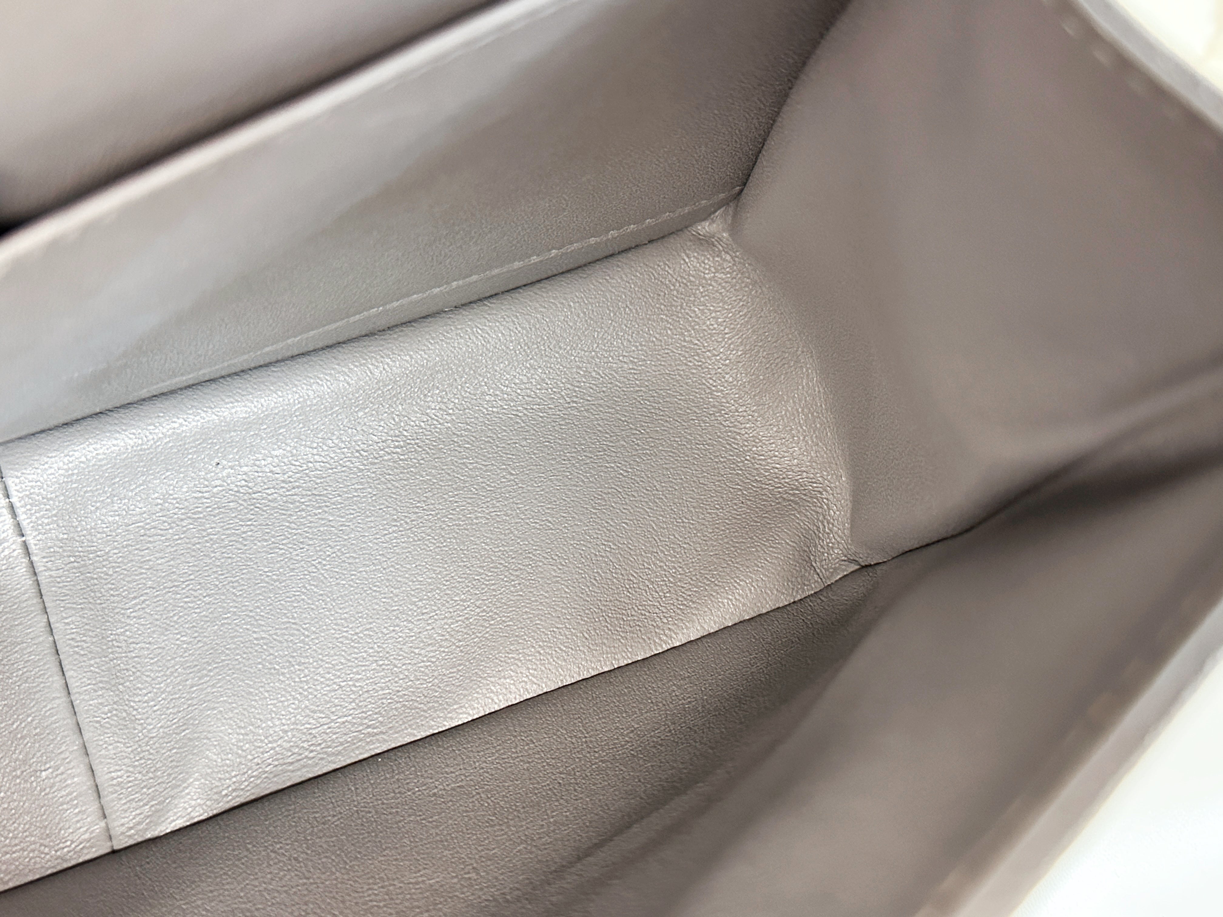 Chanel Jumbo Caviar Classic Quilted Double Flap Bag Light Grey LGHW 2910 holo card