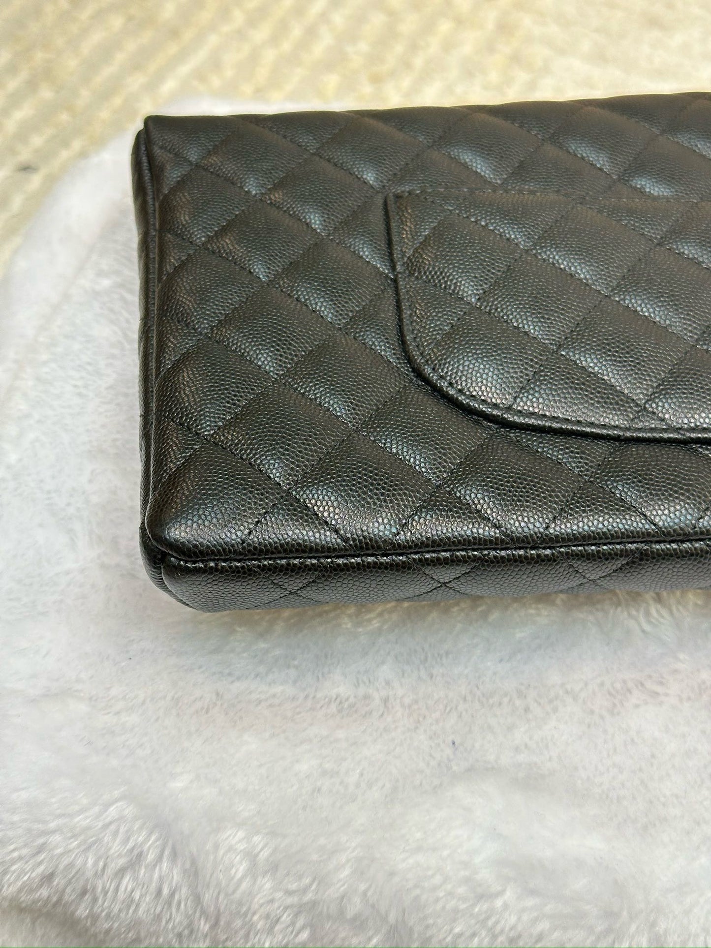 Chanel Quilted Caviar Classic Clutch Black GHW