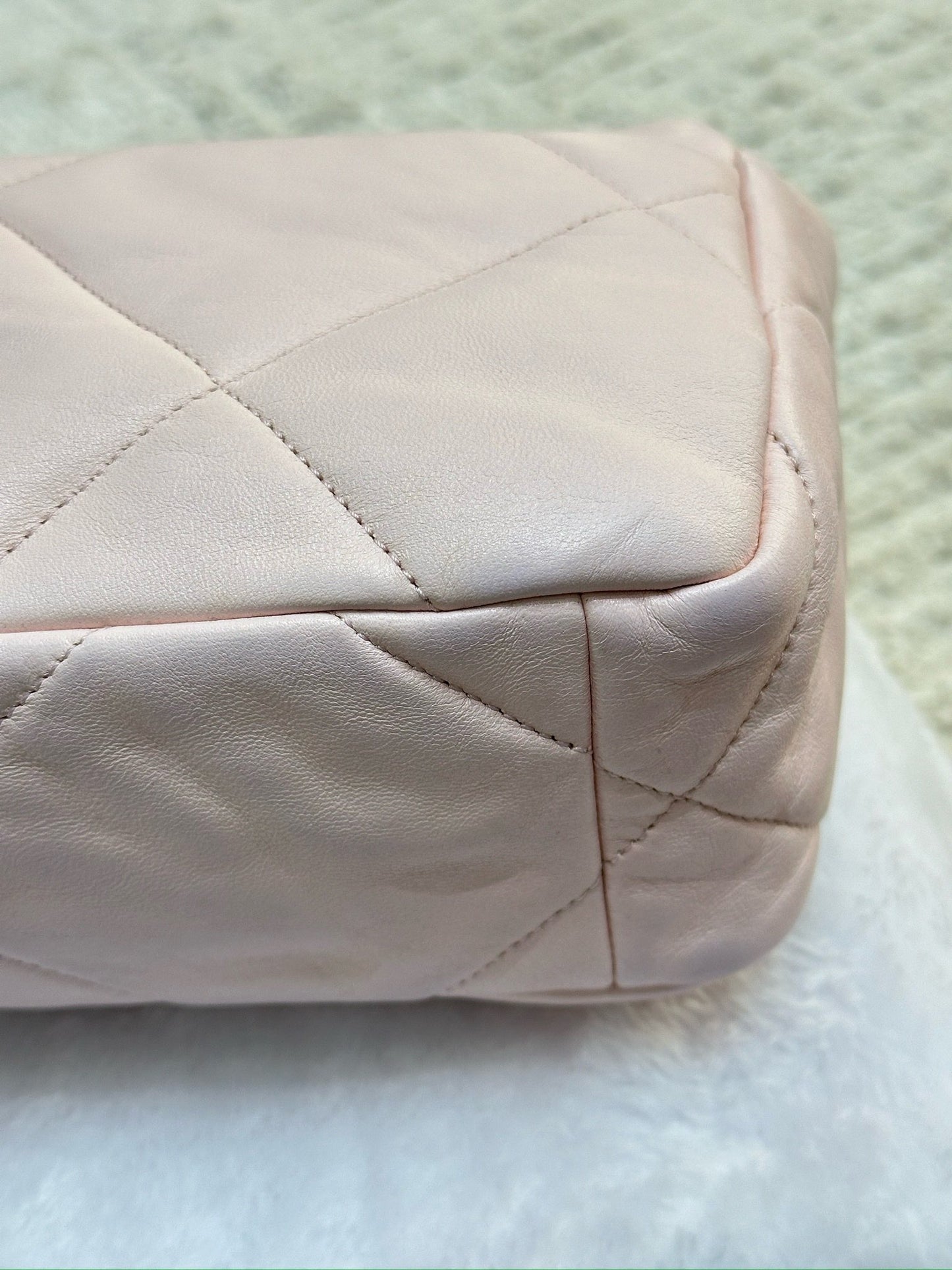 Chanel Medium Calfskin Quilted Chanel 19 Flap Light Pink