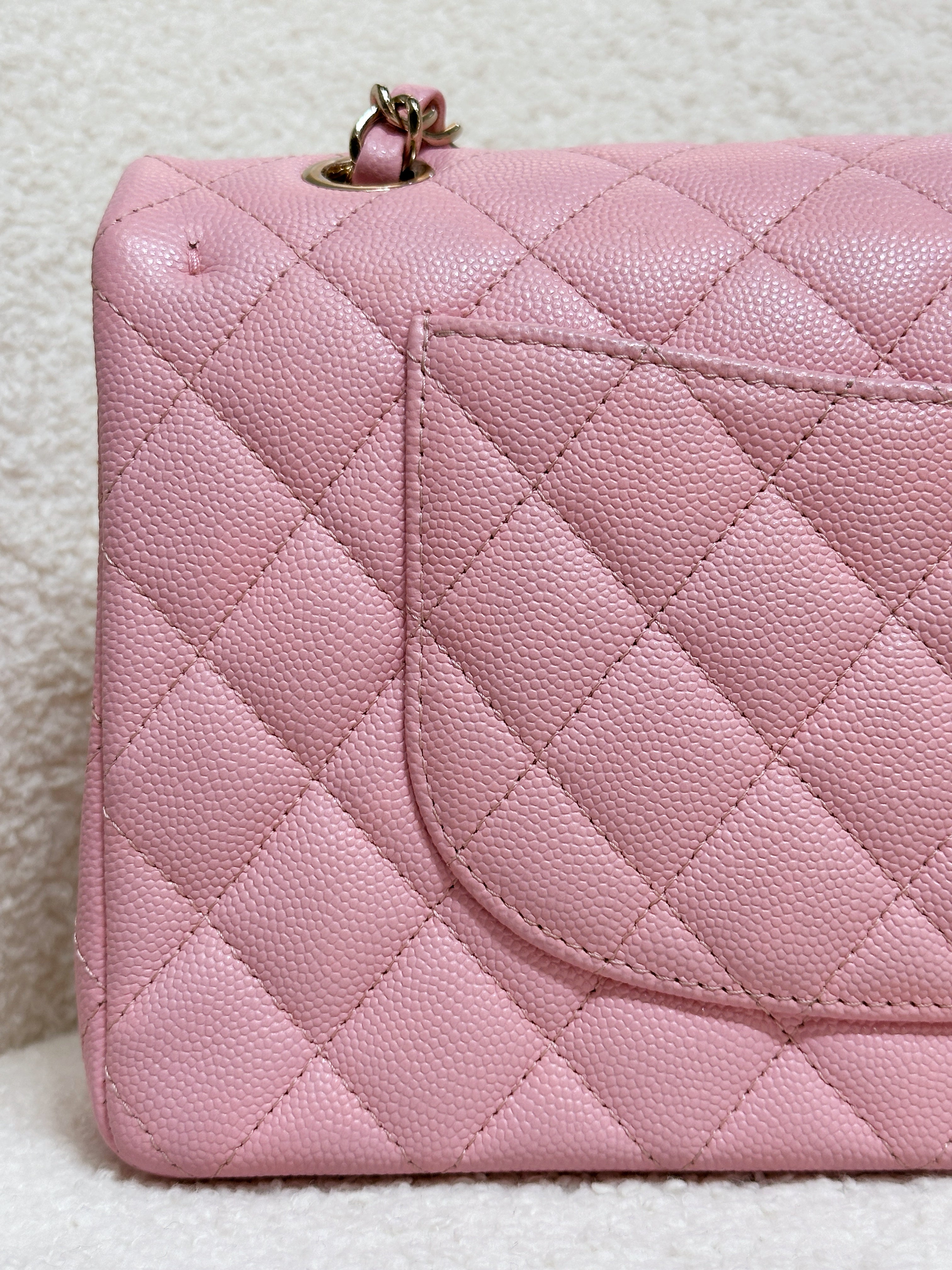 Chanel 22C Classic Quilted Medium Double Flap Bag Sakura Pink AKHX microchip