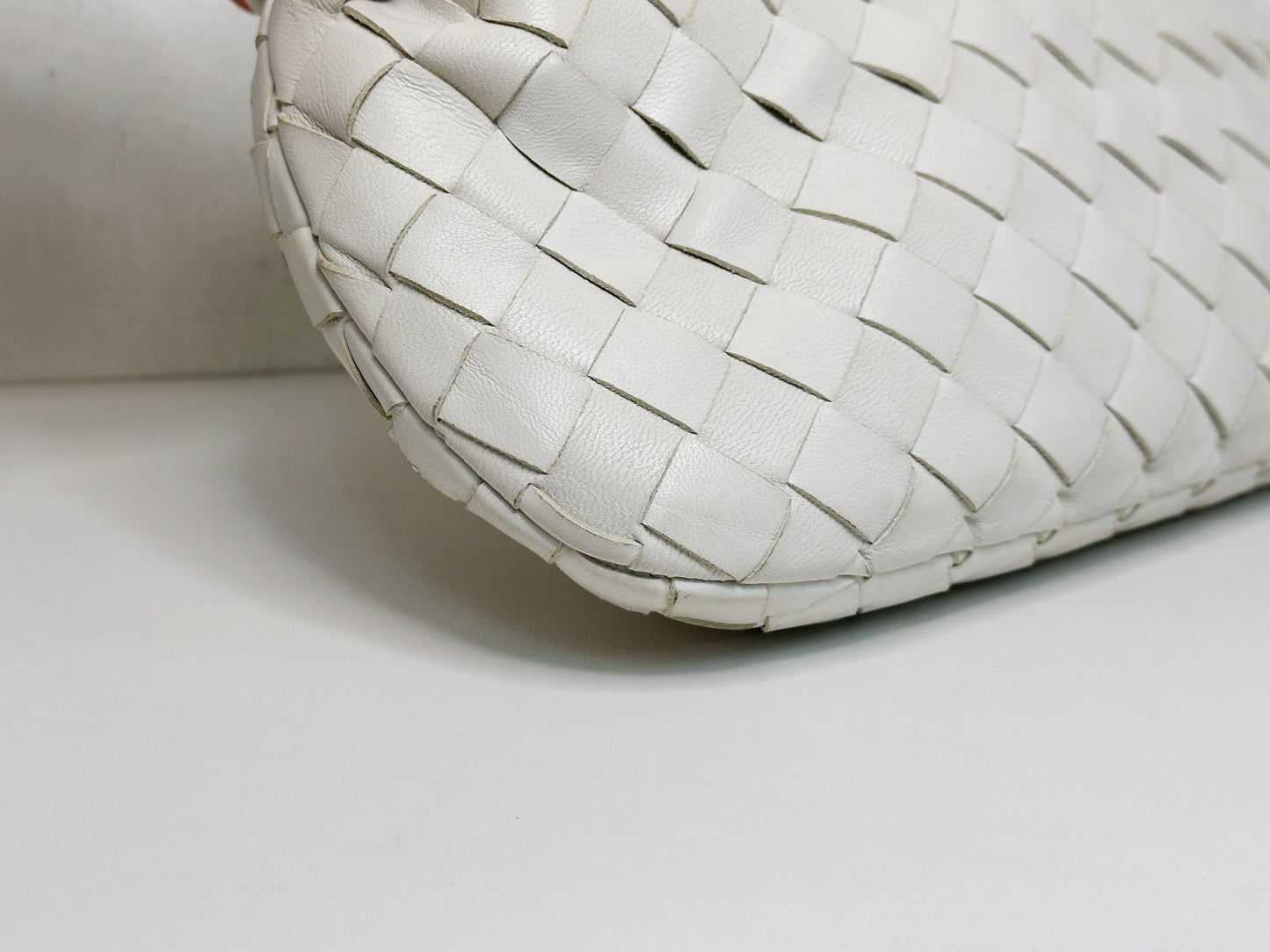 Bottega Veneta White Intrecciato Leather Mini Jodie Bag