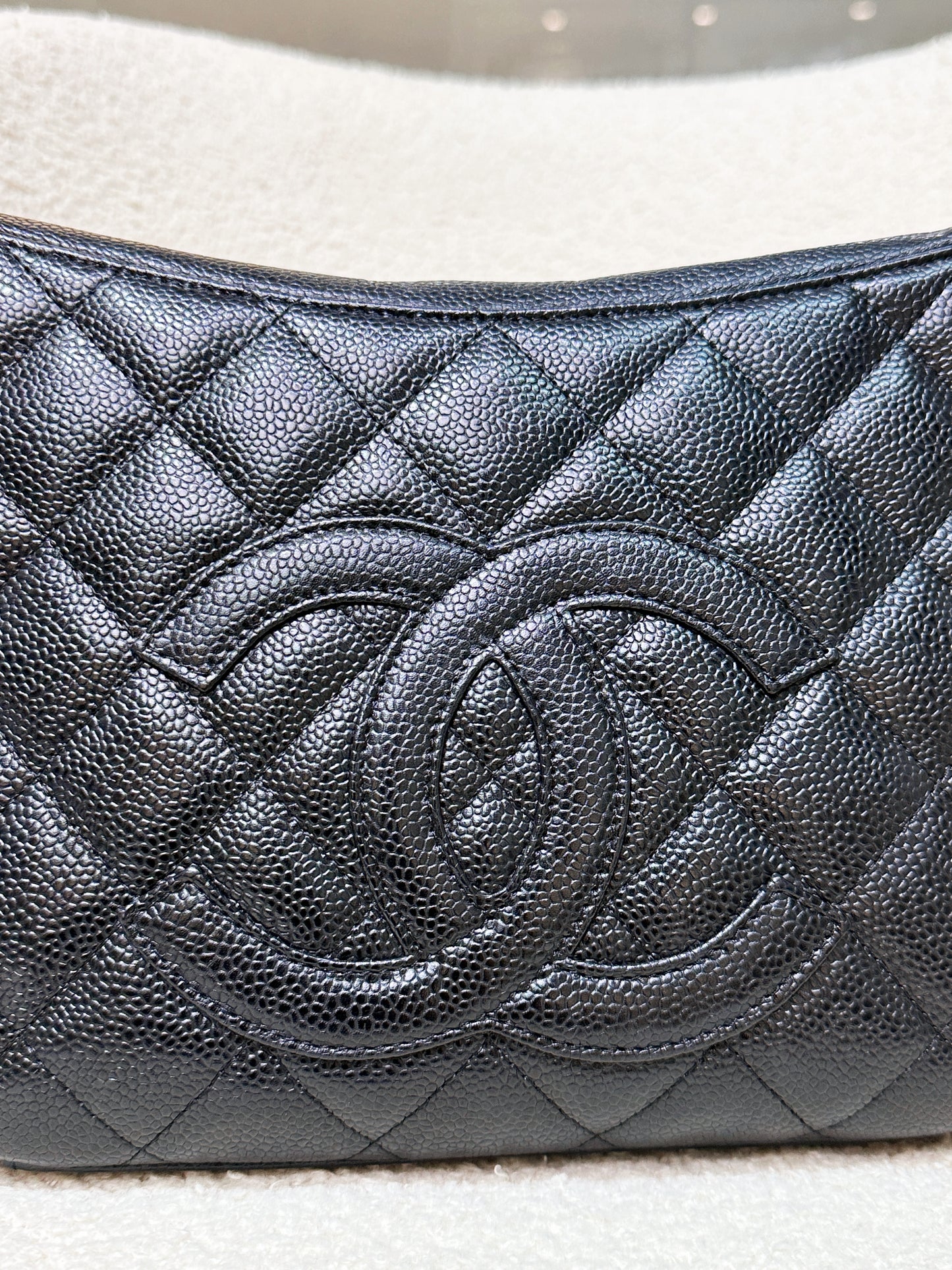 Chanel Black Quilted Caviar CC Logo Chain Shoulder Bag GHW 84 holo card