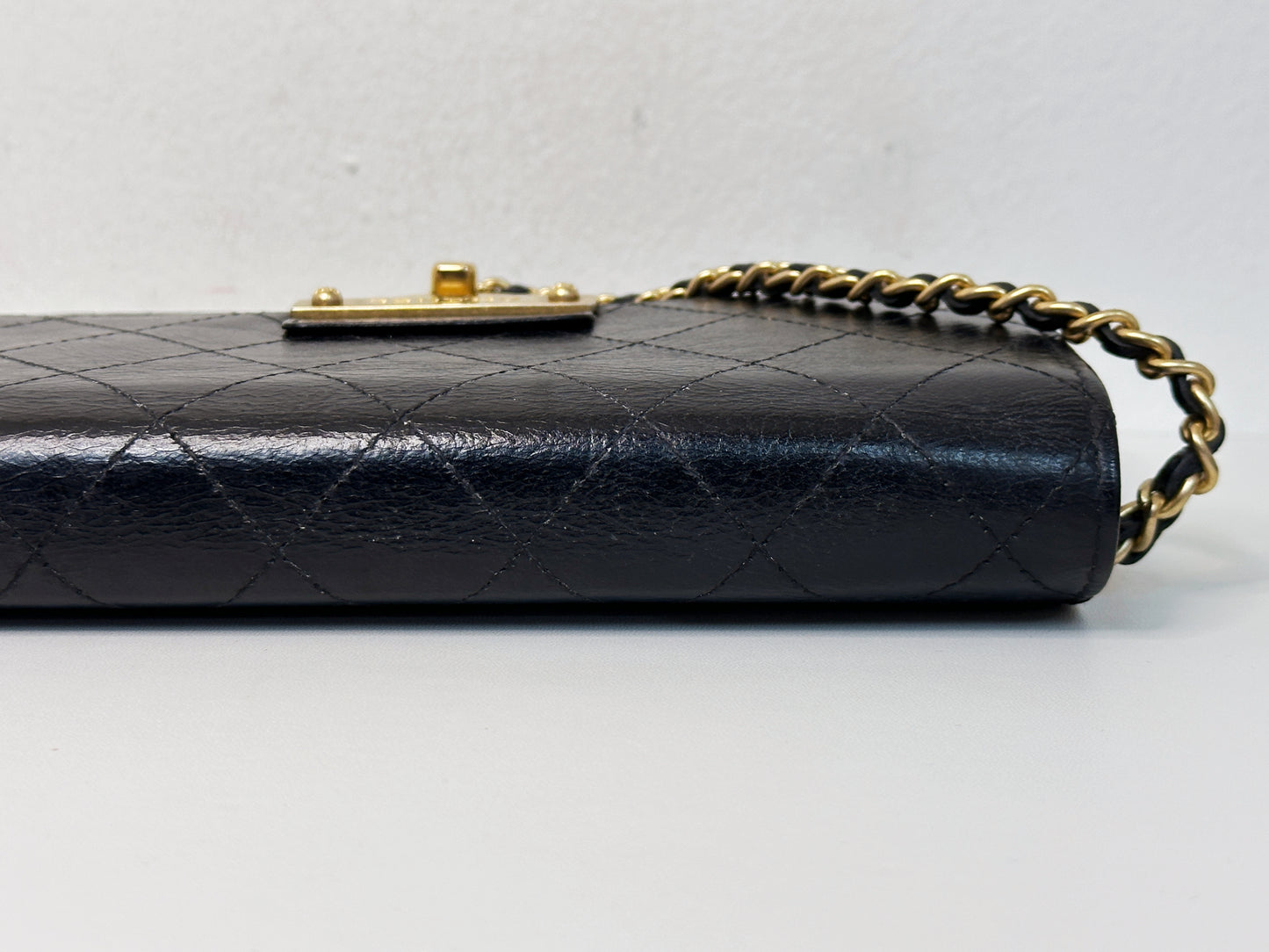 Chanel Golden Class Wallet on Chain Black 2650 holo card