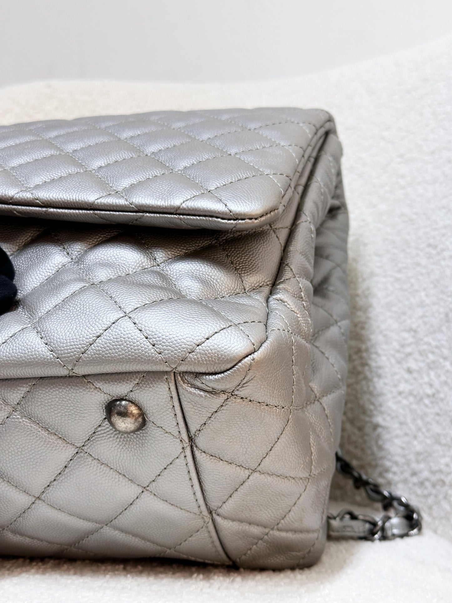 Chanel 2017 Caviar Classic Quilted XXL Travel Flap shoulder bag Metallic Silver SHW 2257 holo card