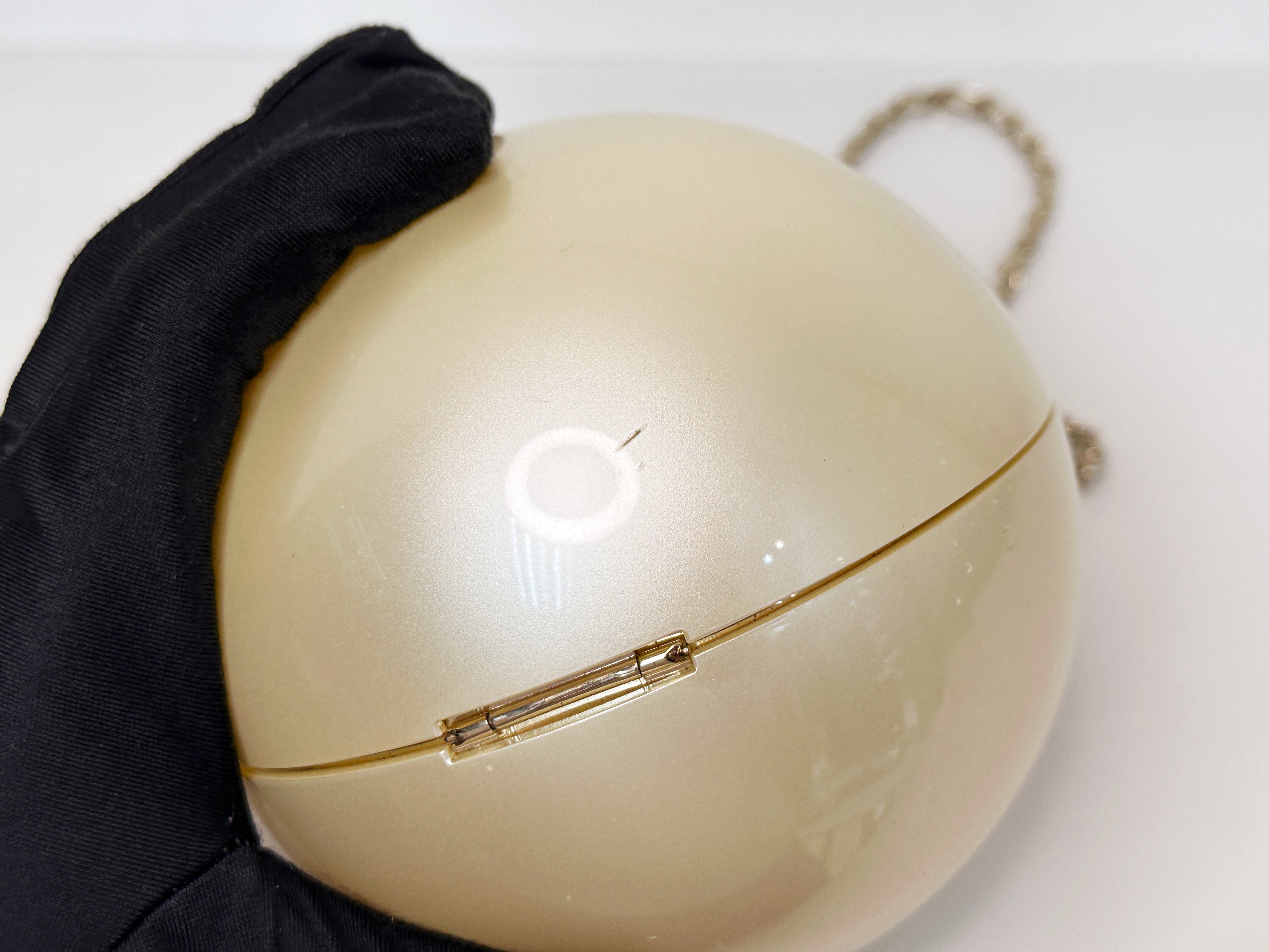 Chanel 15C Round Pearl Plexiglass Minaudiere