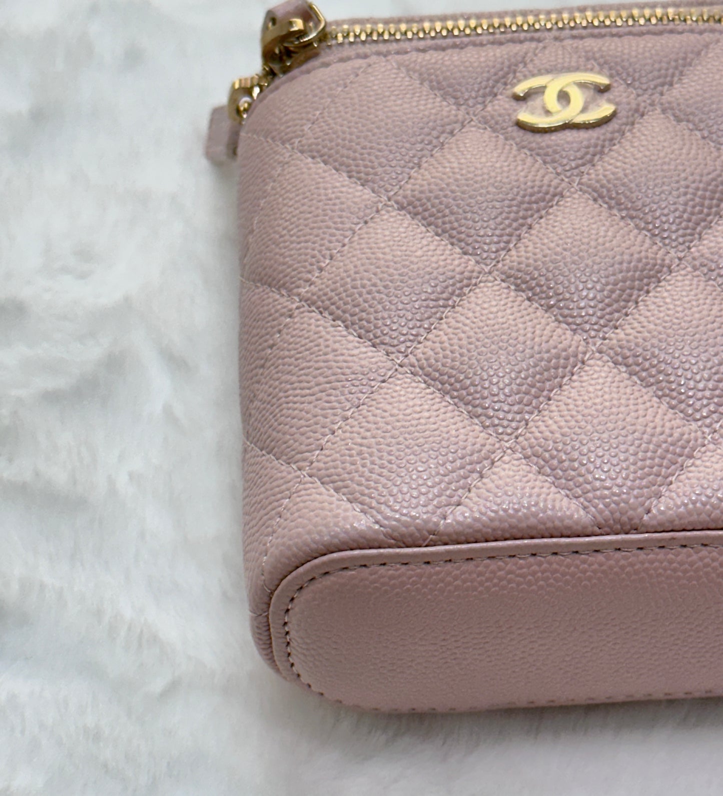 CHANEL Caviar Quilted Small Vertical Coco Beauty Vanity Case With Chain Light Pink