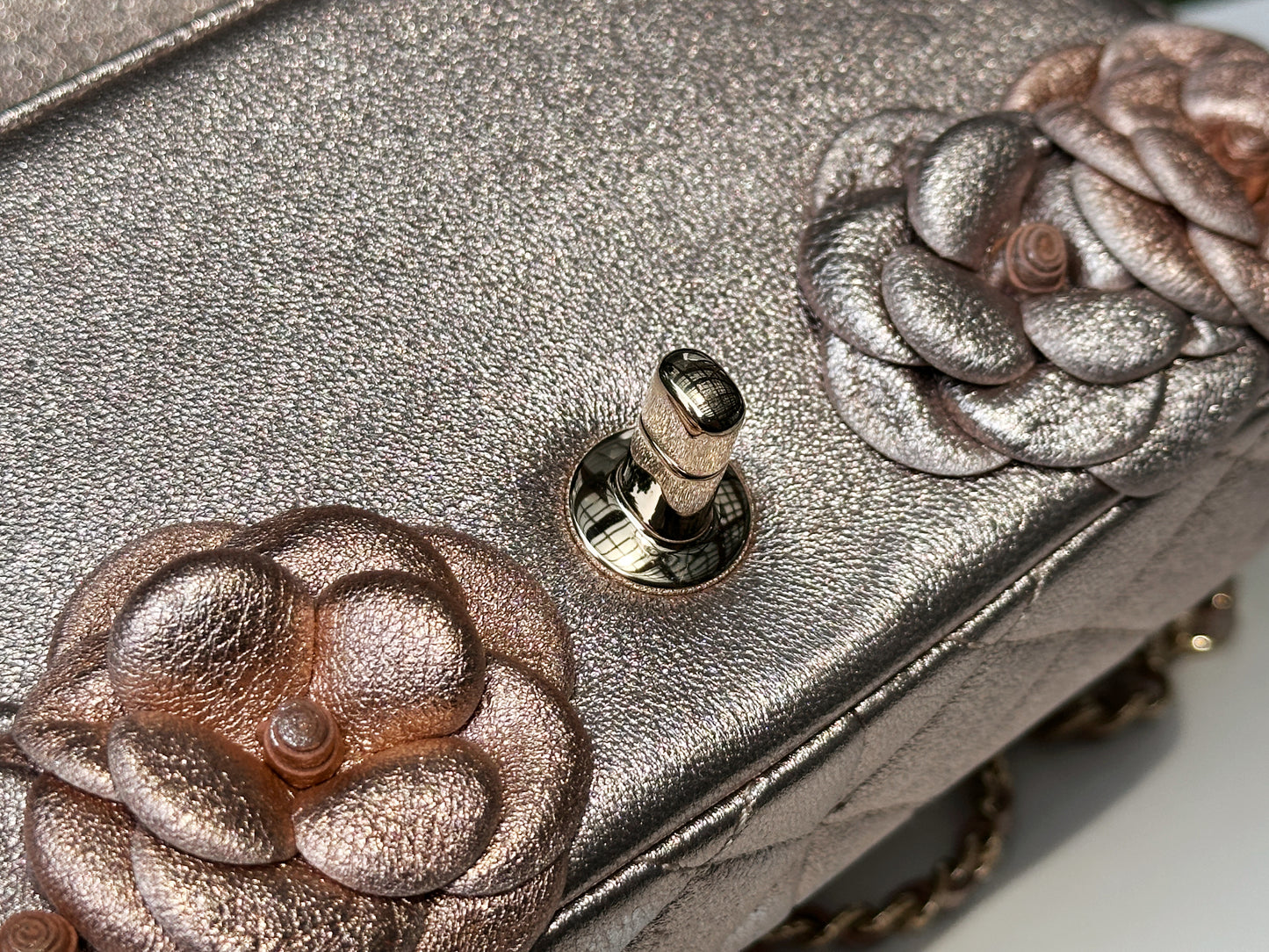 Chanel Camellia Mini Metallic Rose Gold/Pink Lambskin Gold Hardware 2078 holo card