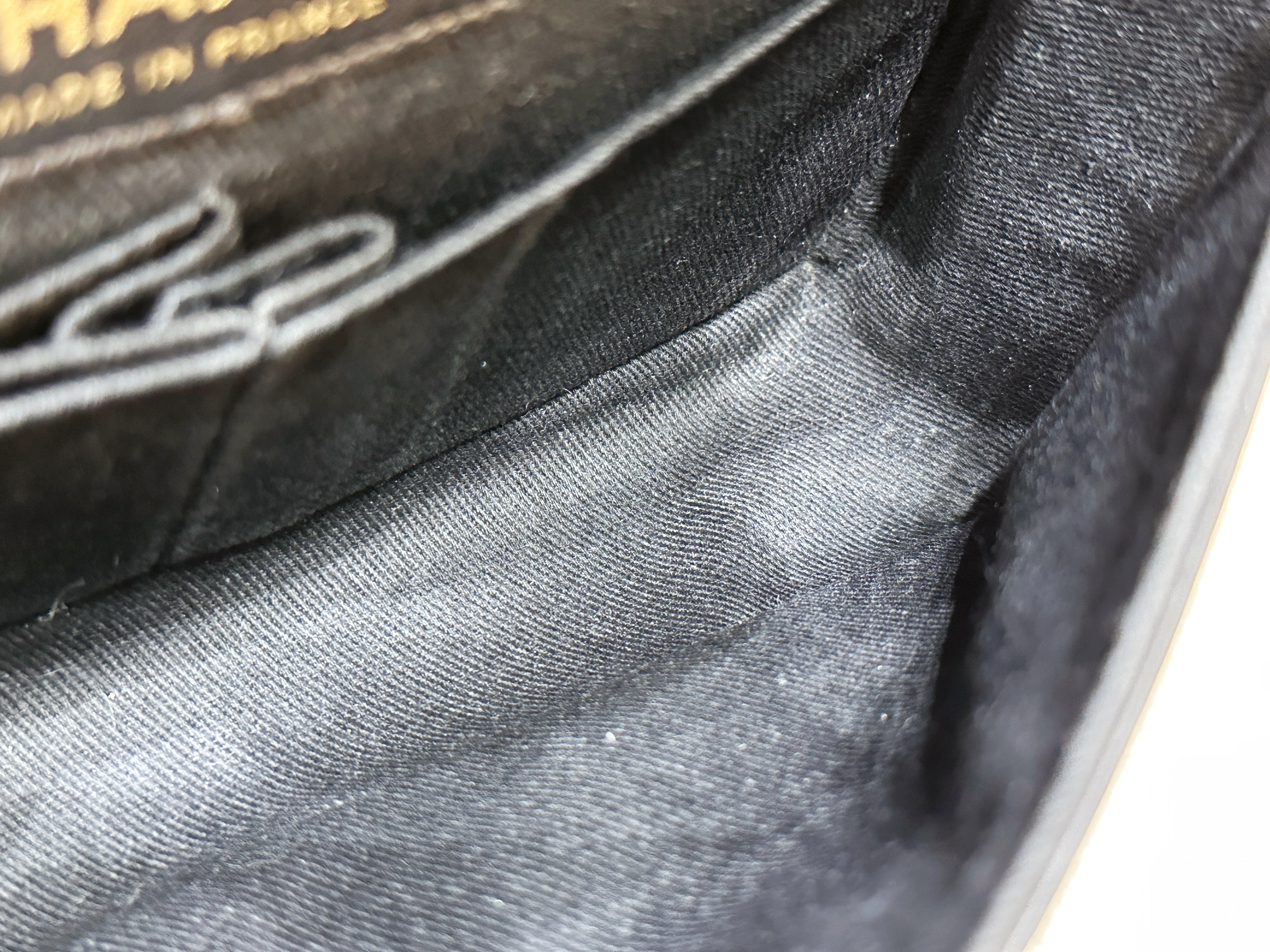 Preloved Authentic 
ChanelBlack Quilted Calfskin 2.55 Reissue 224 Punk CC Charm Flap Gold Hardware, 2007