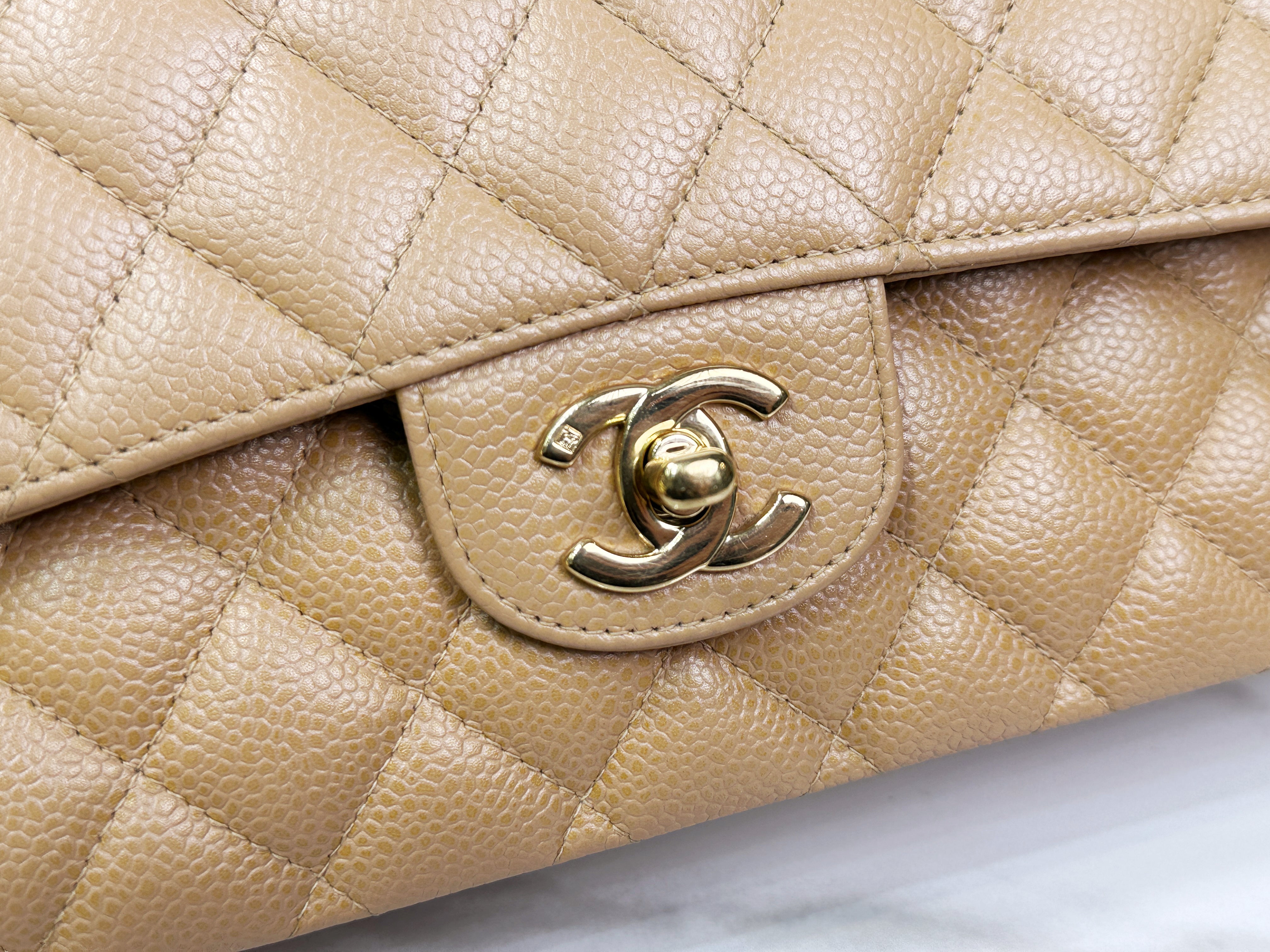 Preloved Authentic Chanel Vintage 24kGold Medium Caviar Quilted Double Flap Beige Bag