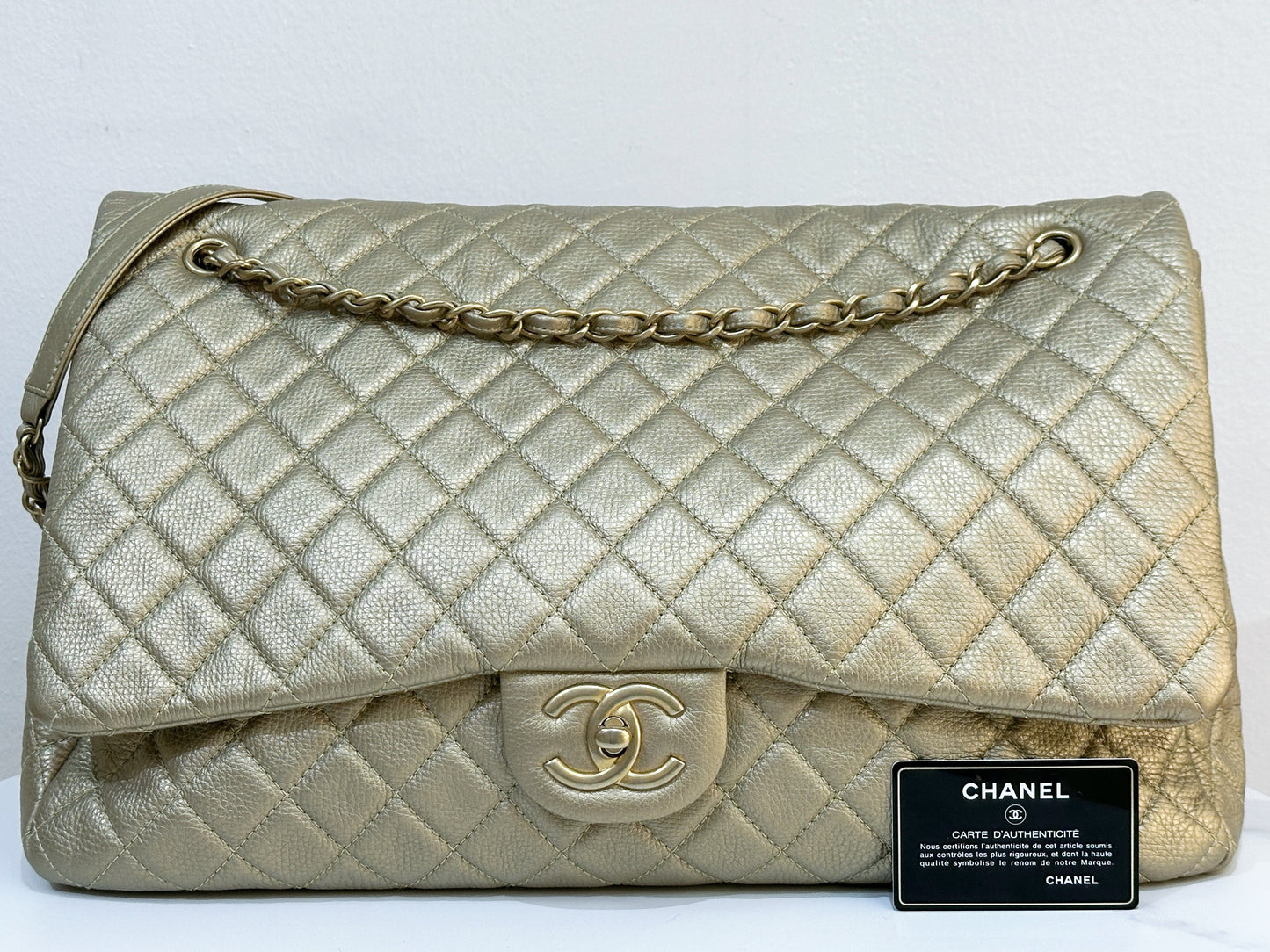 Chanel 2018 Calfskin Quilted XXL Travel Flap shoulder bag Metallic Gold GHW 2510 holo card
