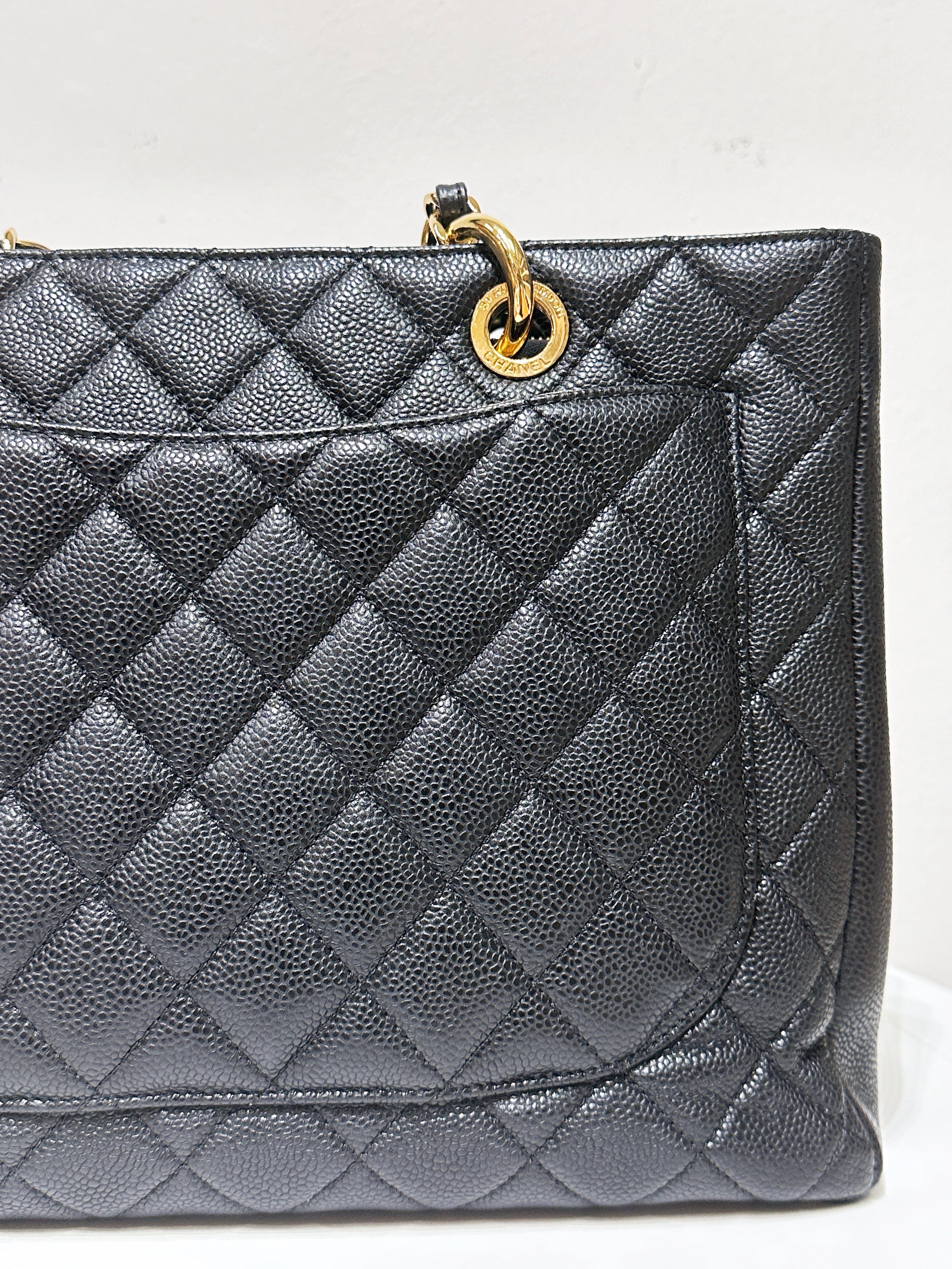 Chanel Caviar Grand Shopping Tote GST Black GHW 1640 holo card