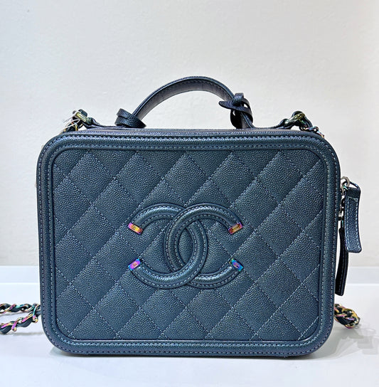 CHANEL Iridescent Caviar Quilted Medium CC Filigree Vanity Case Dark Turquoise