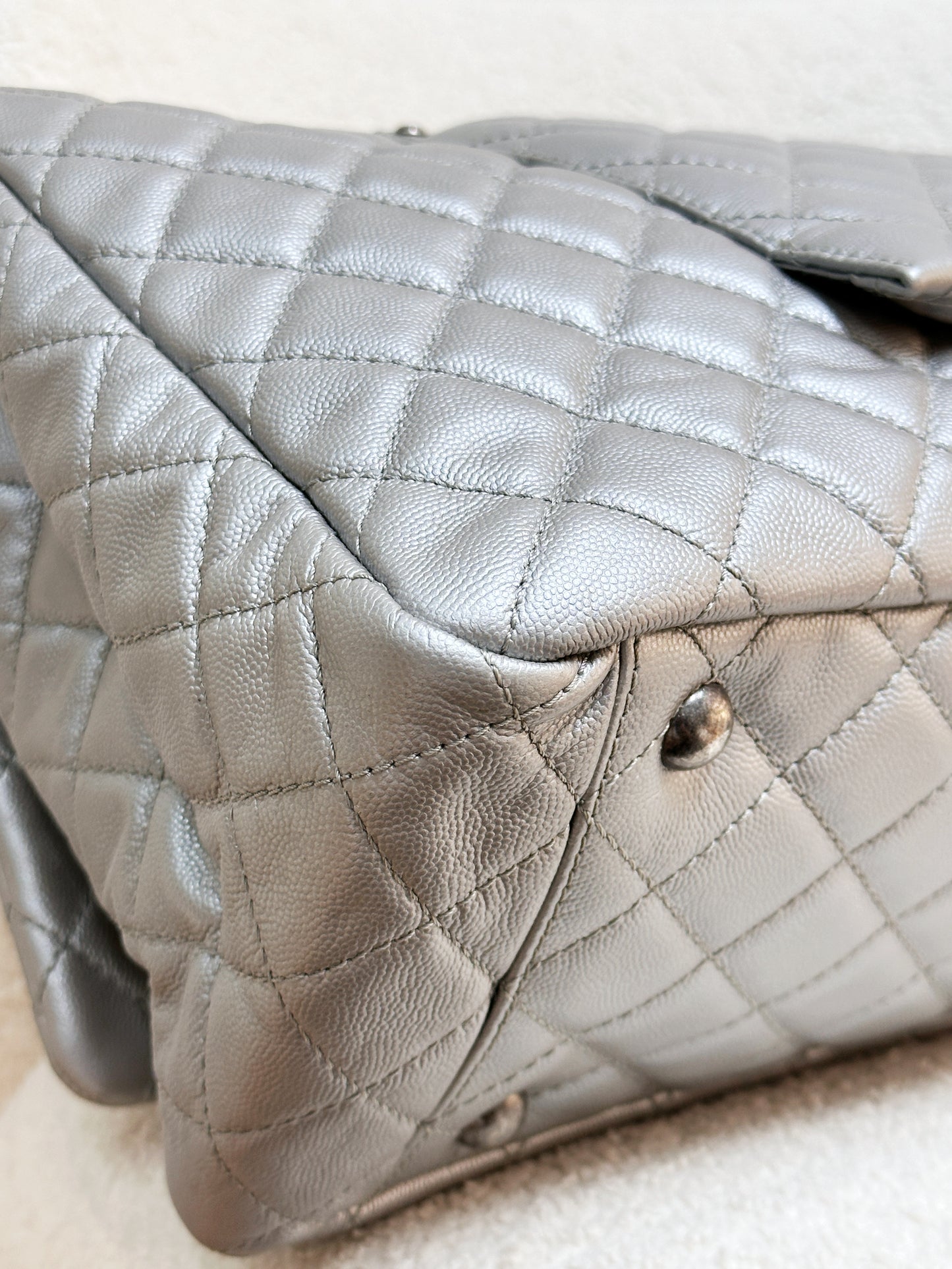 Chanel 2017 Caviar Classic Quilted XXL Travel Flap shoulder bag Metallic Silver SHW 2257 holo card