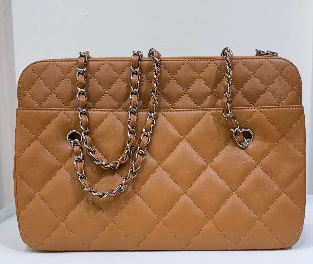 Chanel Large Quilted Leather In-The-Business Camera Bag Beige 1564 holo card