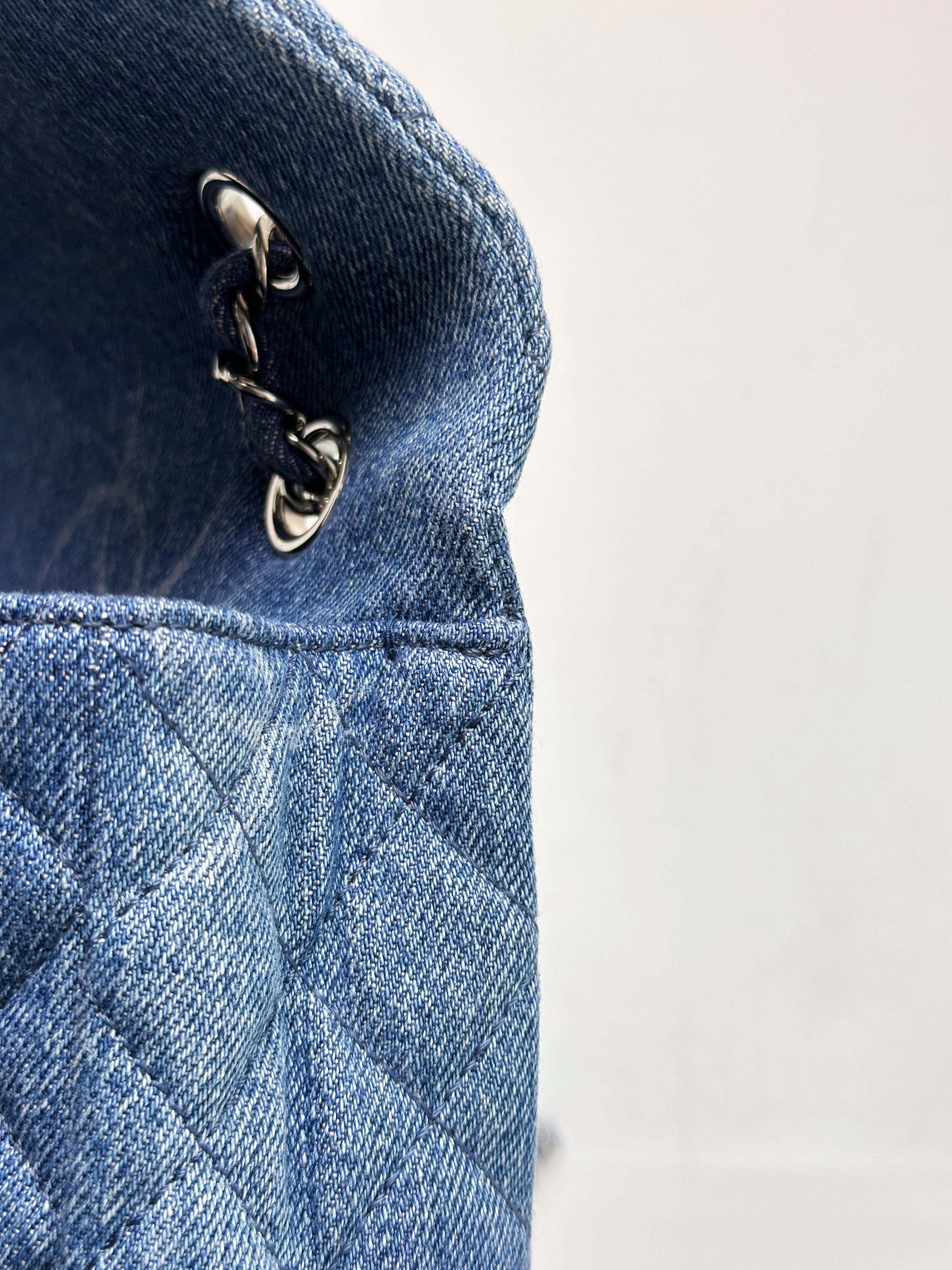 Chanel 20B Medium Blue Denim Quilted CC Single Flap SHW 3045 holo card