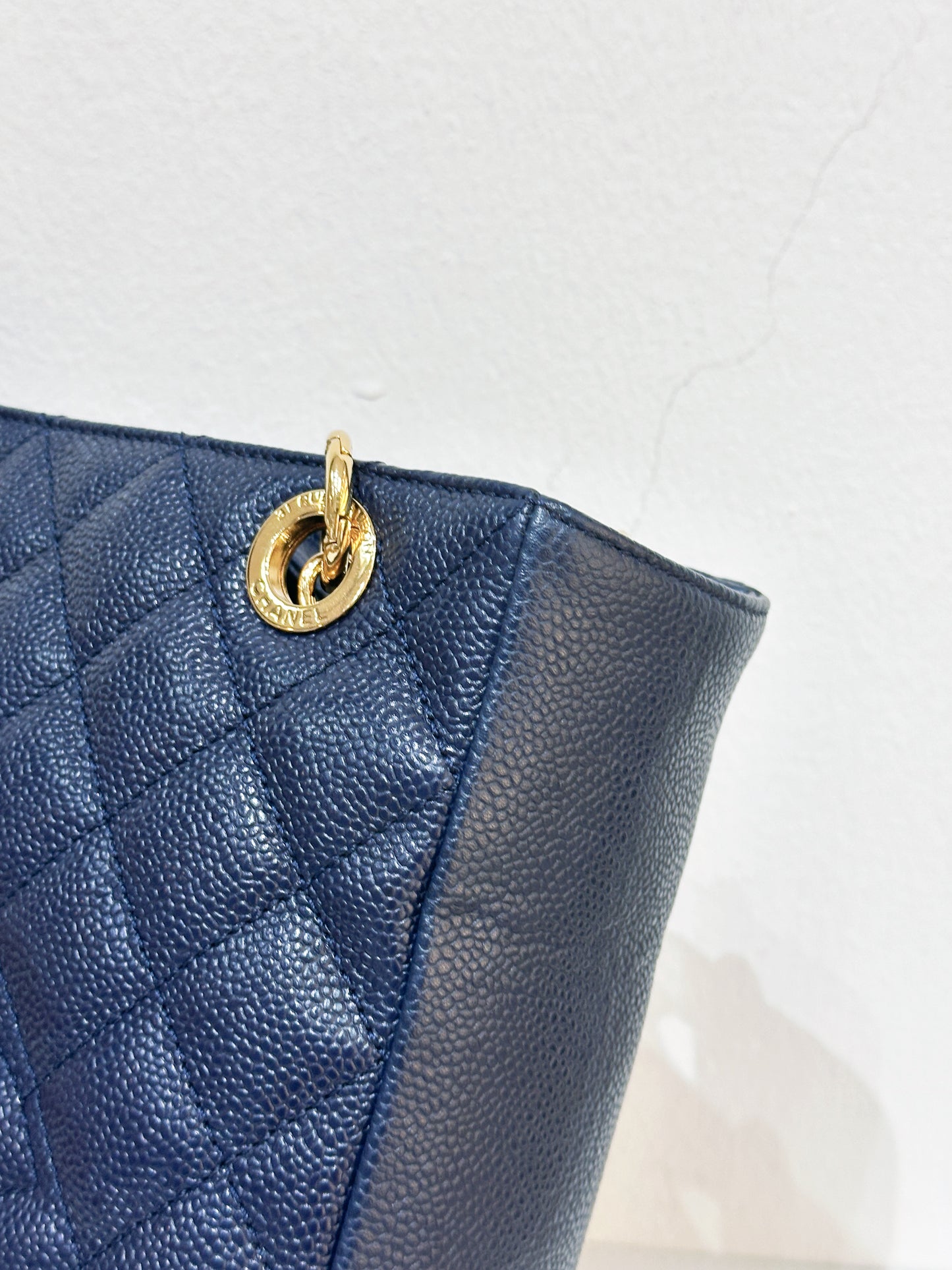Chanel Caviar Quilted Petit Shopping Tote PST Navy Blue 1898 holo card