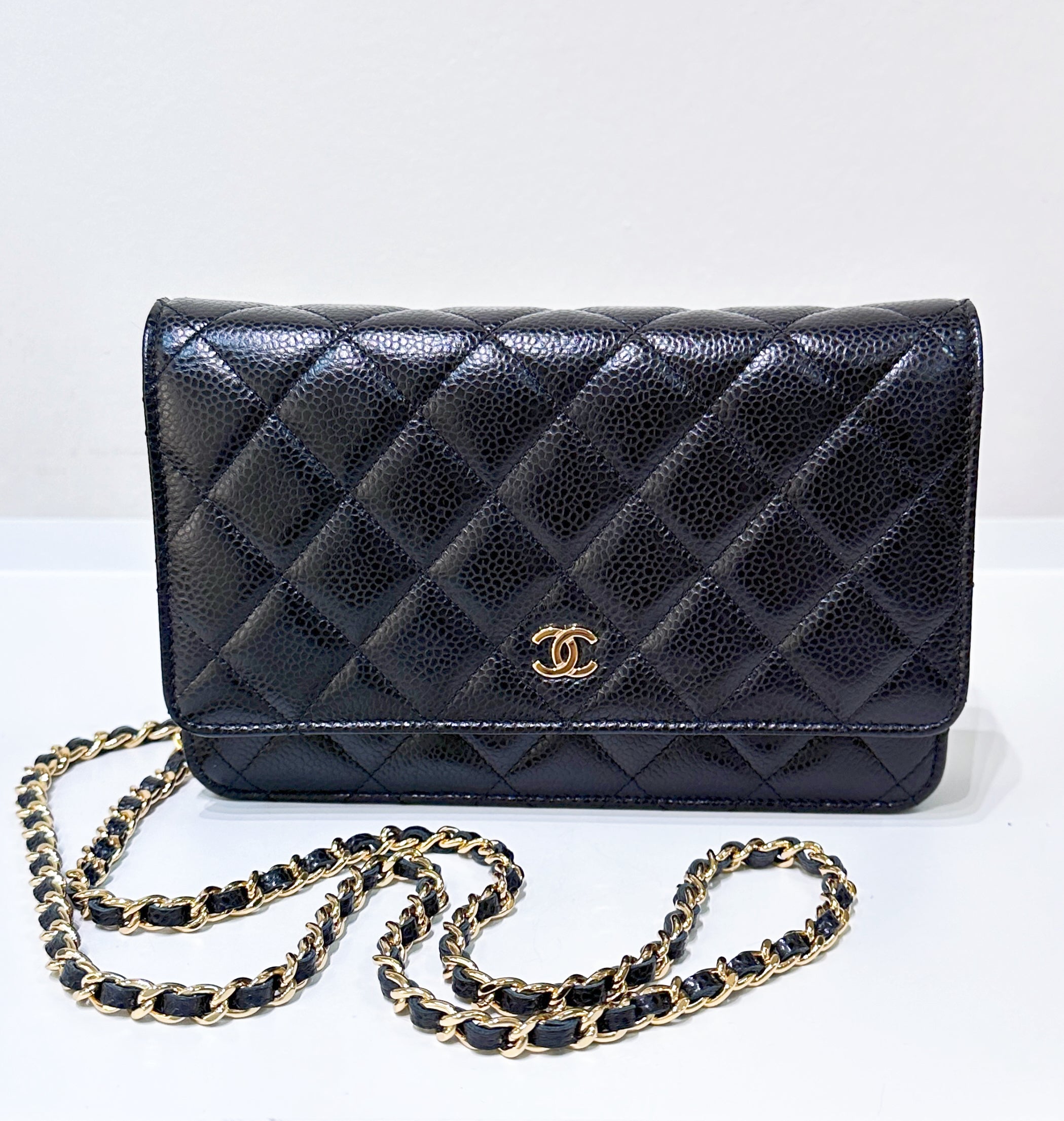 Chanel classic wallet caviar sale