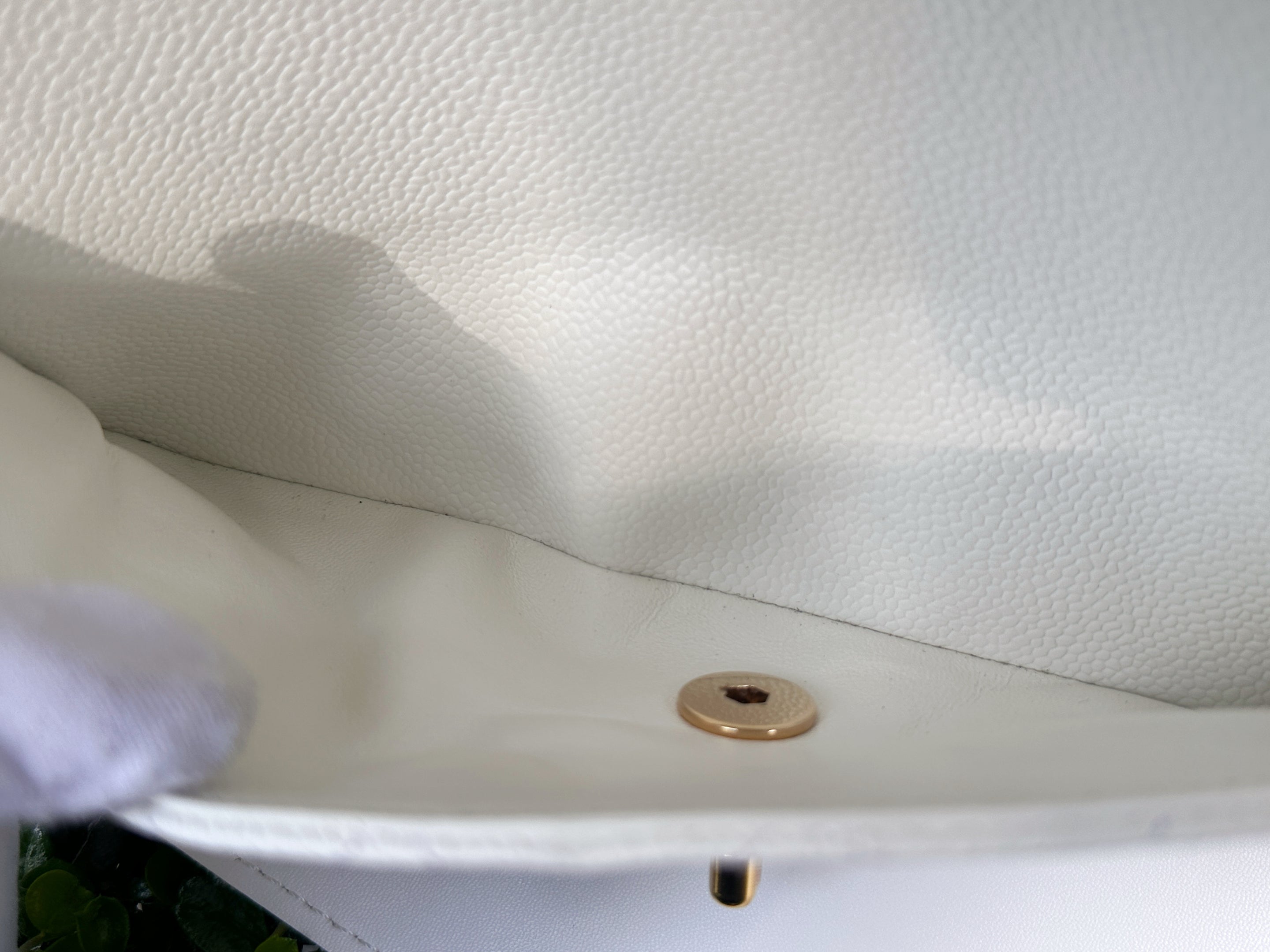 Chanel White Caviar Medium Classic Double Flap Bag 1350 holo