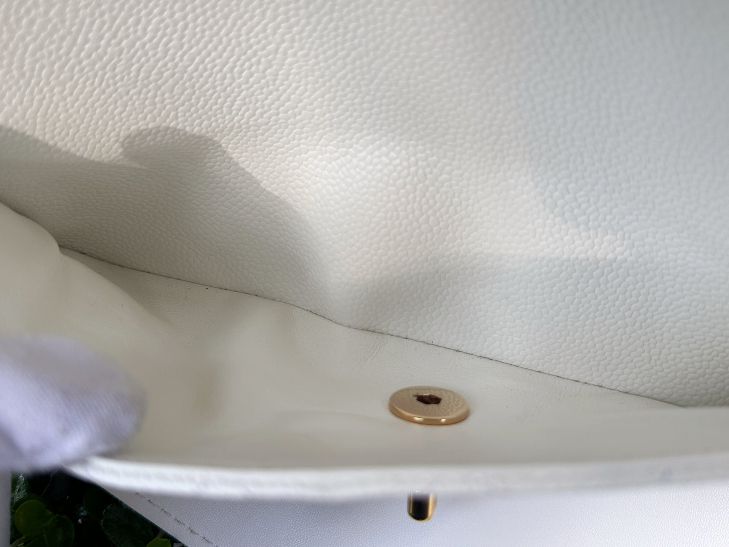 Chanel White Caviar Medium Classic Double Flap Bag 1350 holo