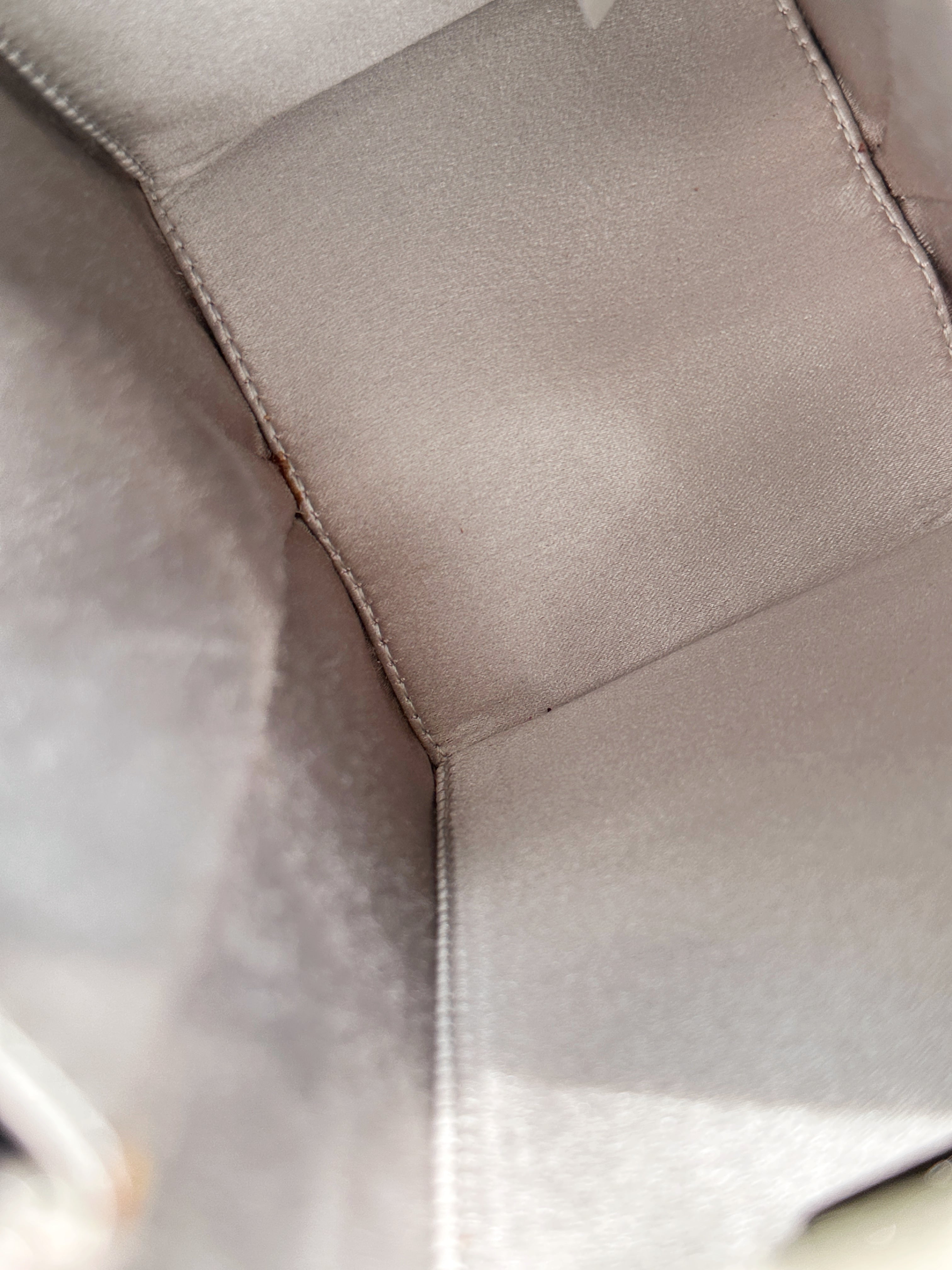 Preloved Authentic CHANEL RARE LIMITED EDITION LAIT DE COCO MILK CARTON BAG 2014