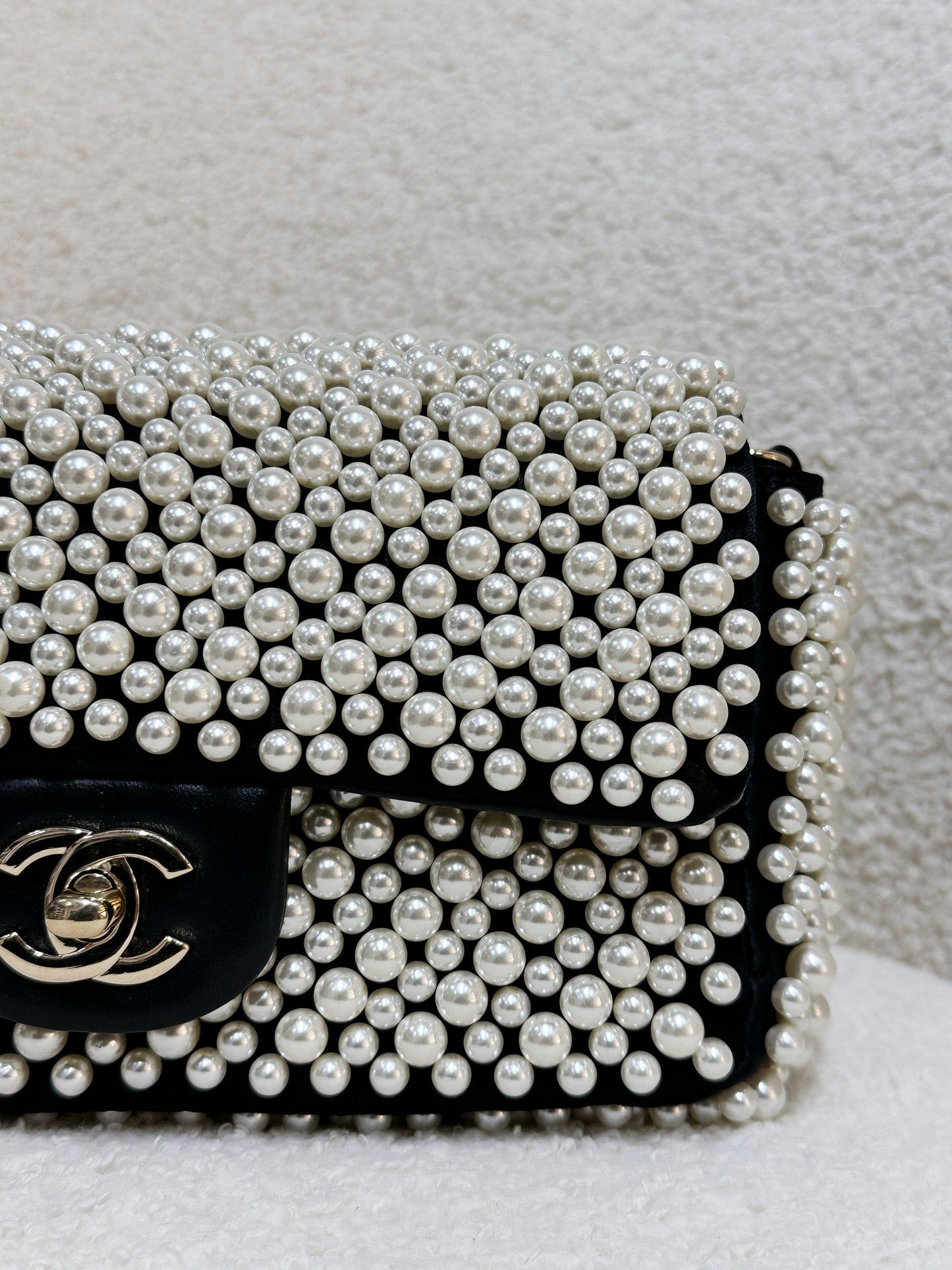 Chanel 19S Pearl On Flap Mini Rectangular Bag LGHW 2750 holo card