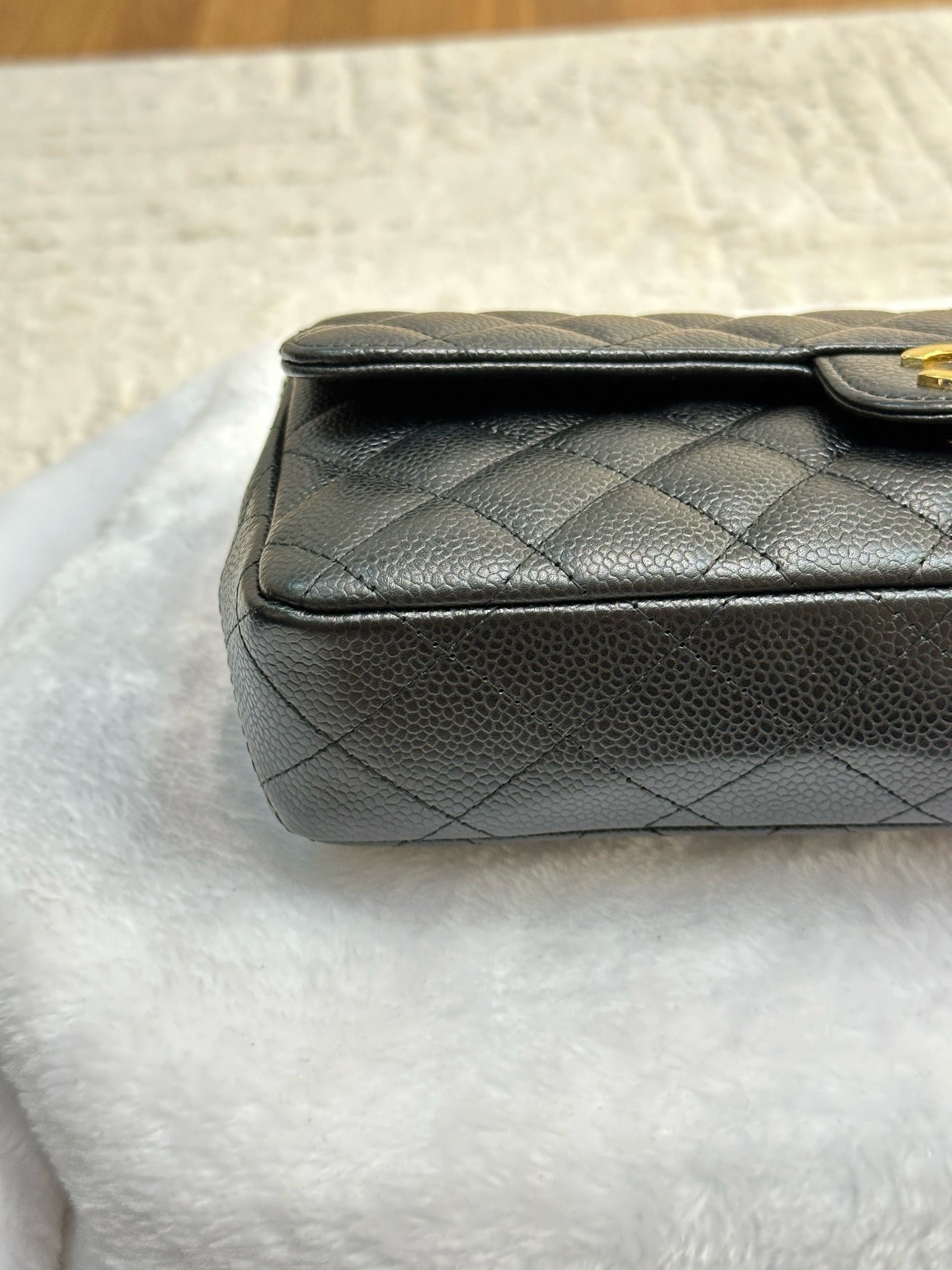 Chanel Caviar East West Flap Bag Black GHW  holo 1304 db