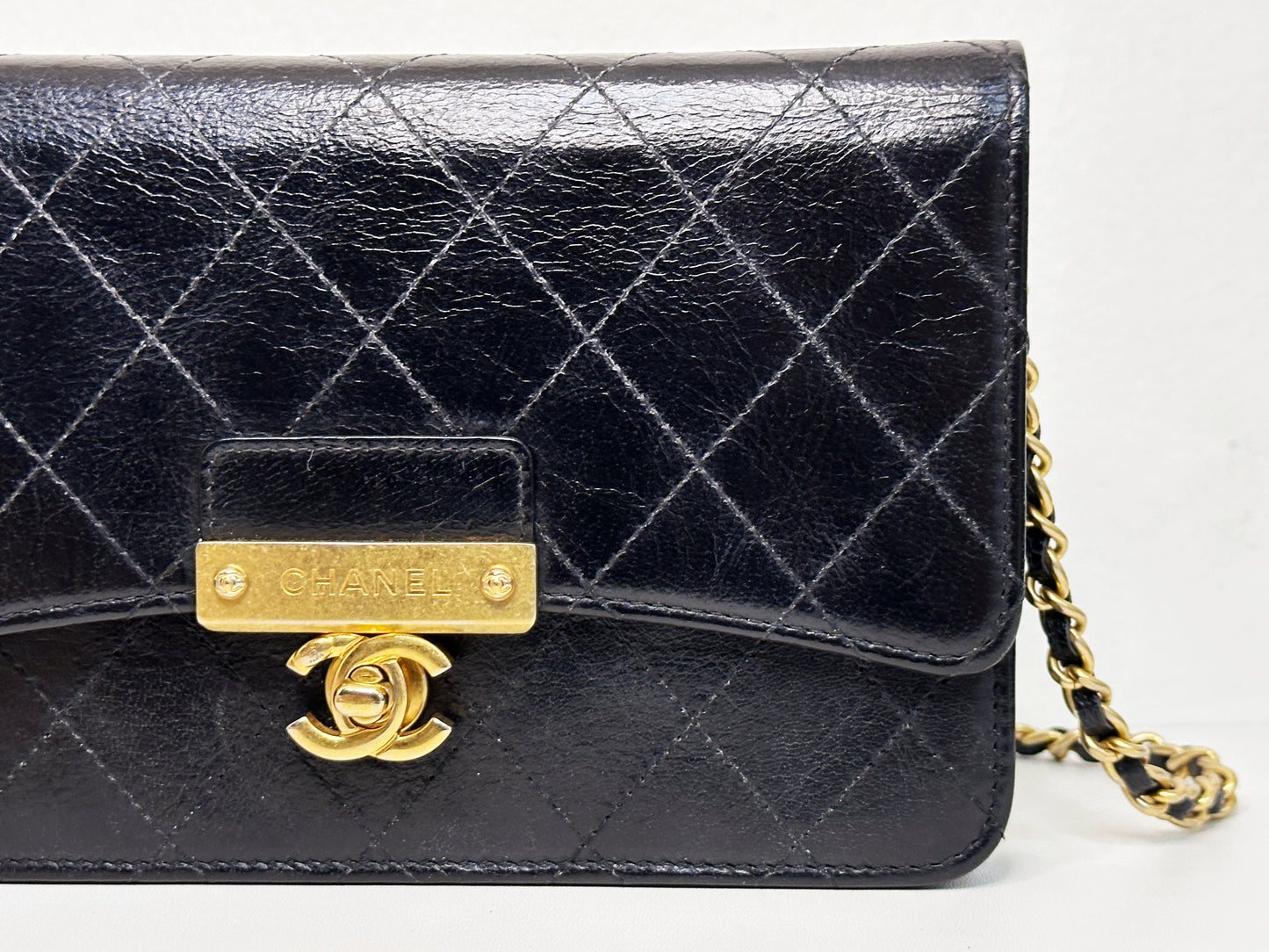 Chanel Golden Class Wallet on Chain Black 2650 holo card