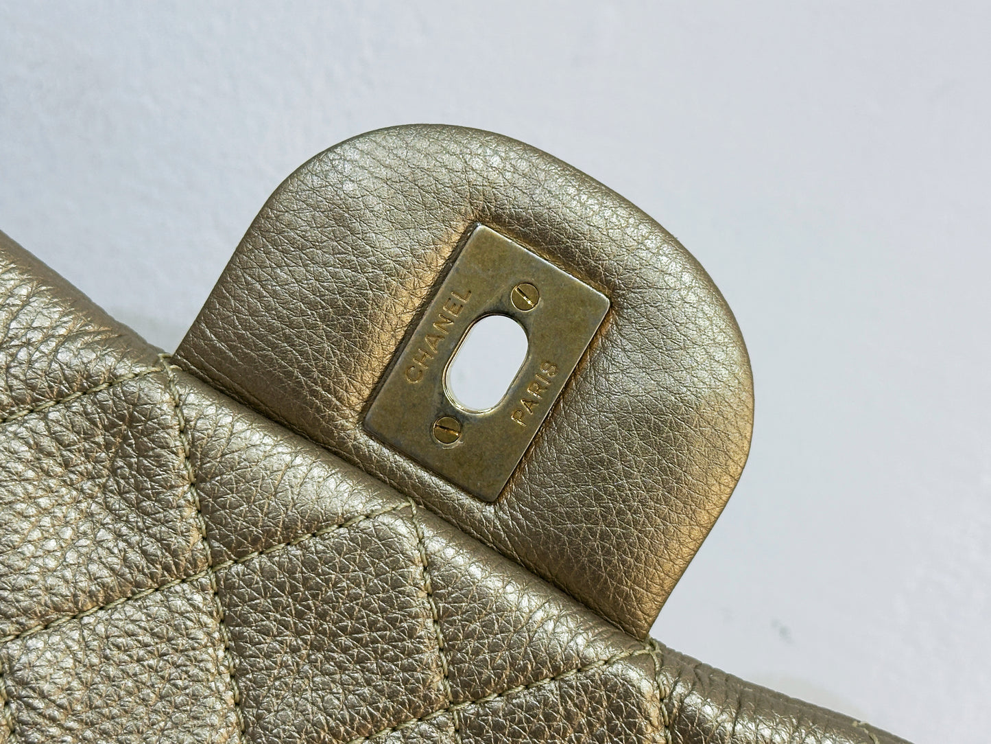 Chanel 2018 Calfskin Quilted XXL Travel Flap shoulder bag Metallic Gold GHW 2510 holo card