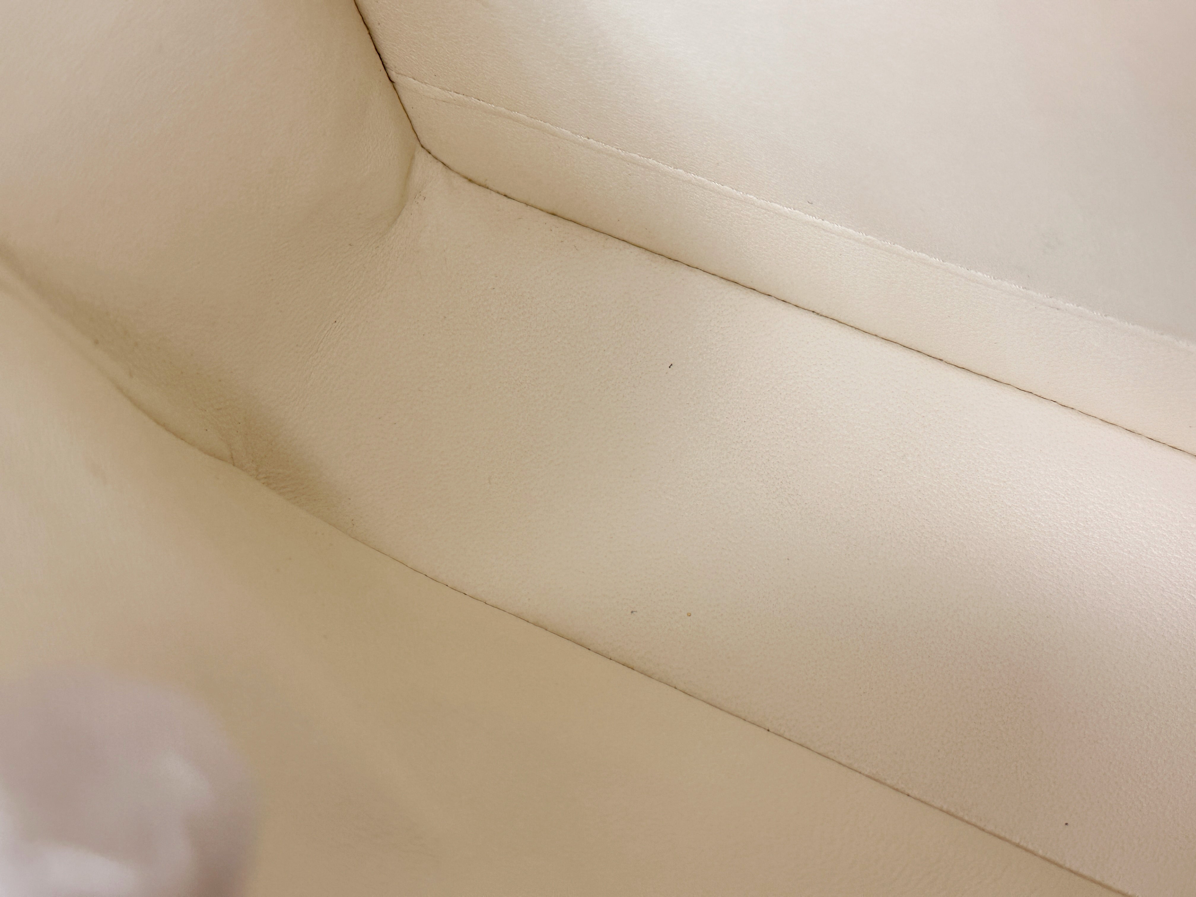 Chanel Medium Caviar Classic Quilted Double Flap White Light Beige Bag LGHW L45J microchip