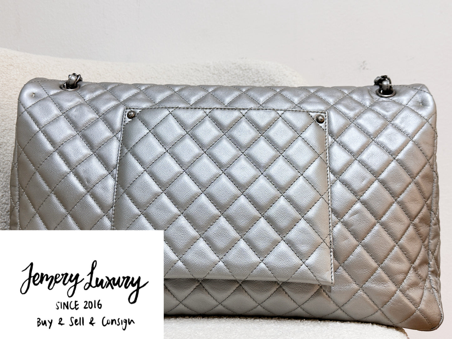 Chanel 2017 Caviar Classic Quilted XXL Travel Flap shoulder bag Metallic Silver SHW 2257 holo card