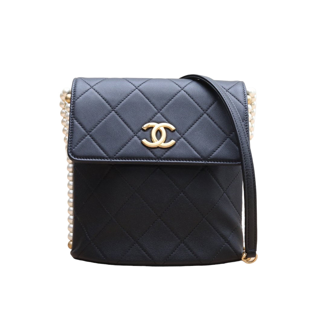 Chanel About Pearls Flap Hobo Quilted Calfskin Small Black