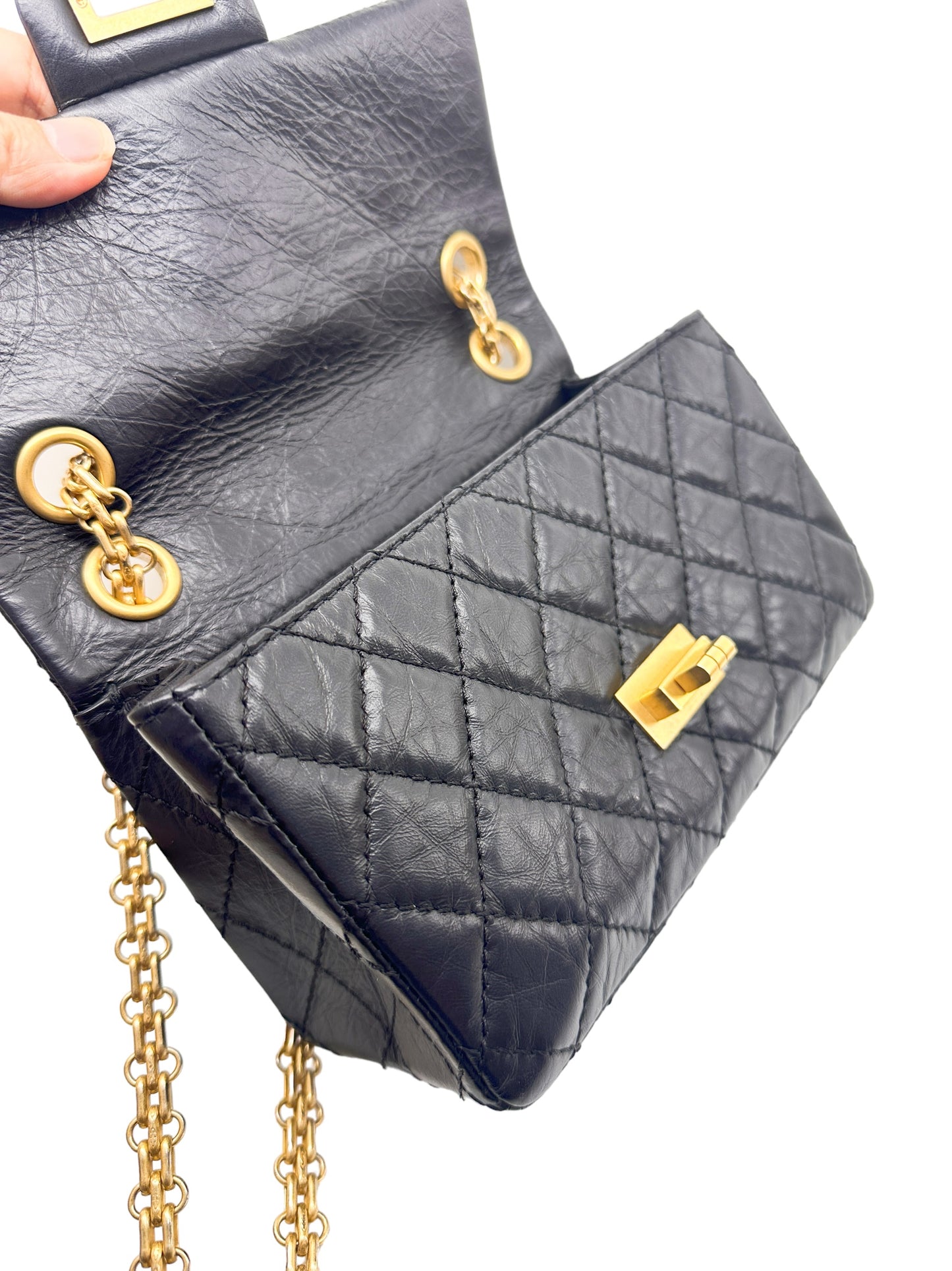 Chanel 2.55 Reissue Flap
Quilted Crinkled Calfskin Gold-tone Mini Black