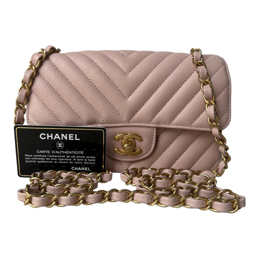 Chanel 17B Rose Gold Caviar Chevron Large O Case – Jemeryluxury