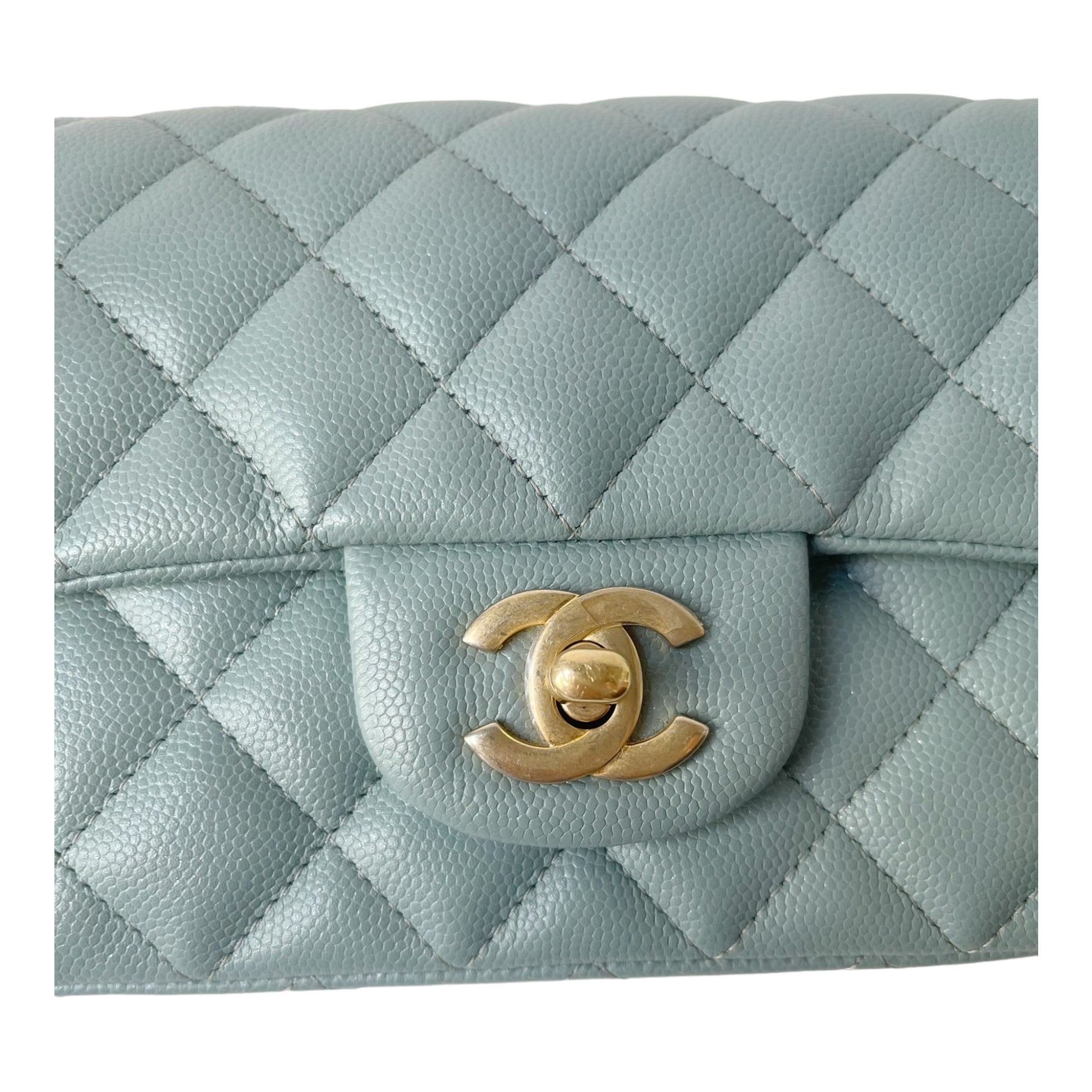 Chanel Classic Medium Double Flap 19S Blue Quilted Iridescent Caviar with  light gold hardware